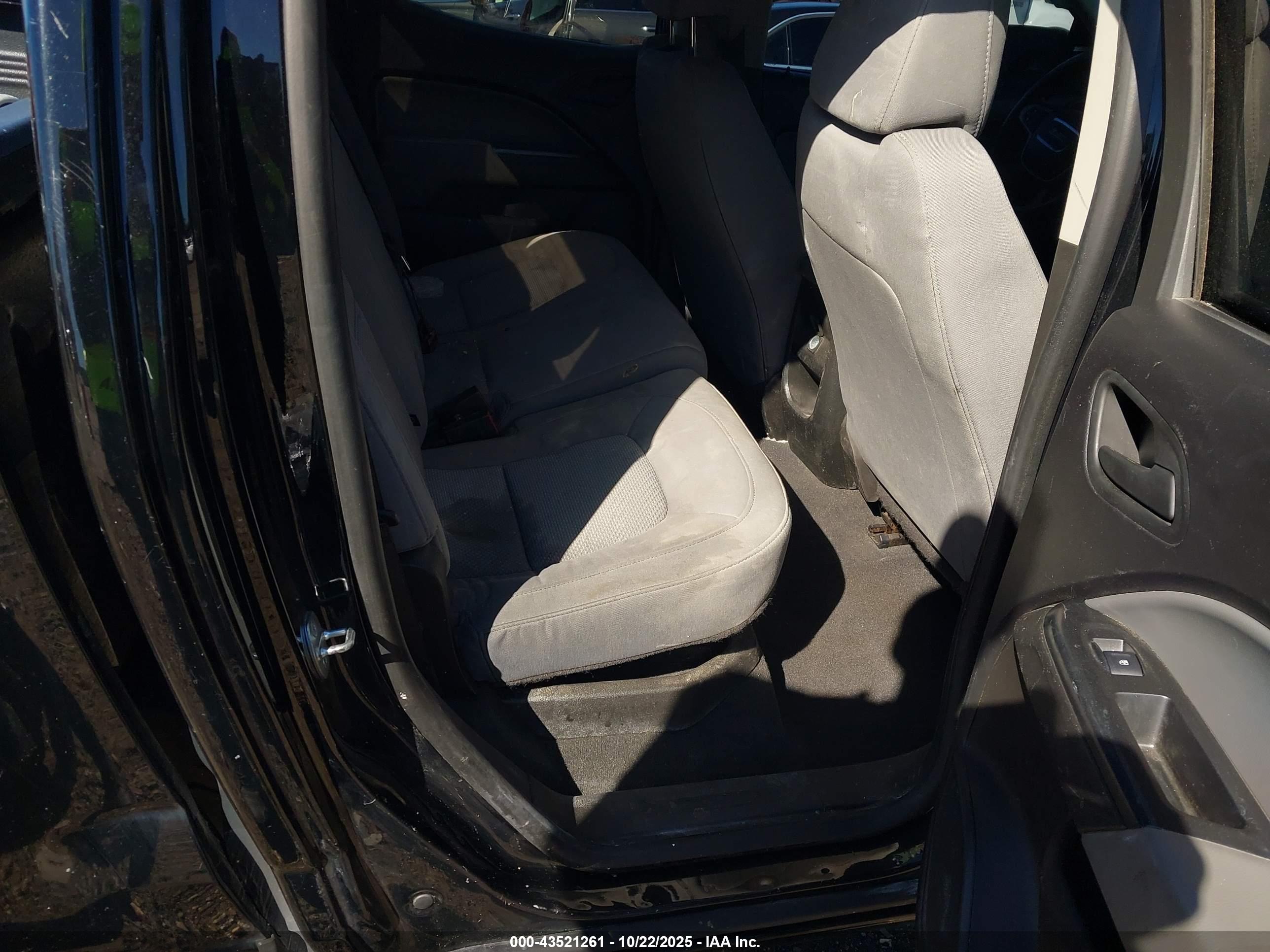 GMC CANYON image 8