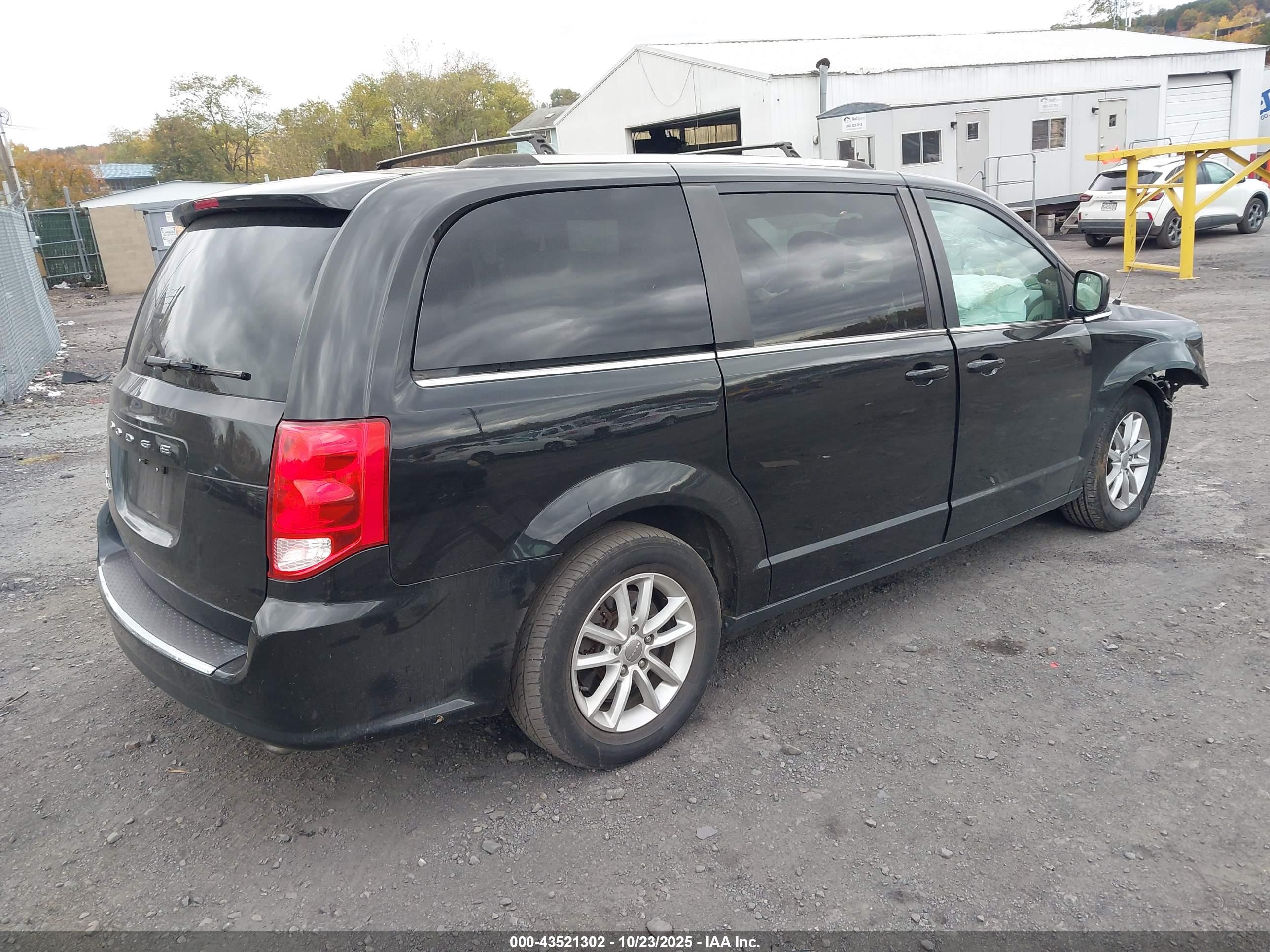 DODGE GRAND image 4