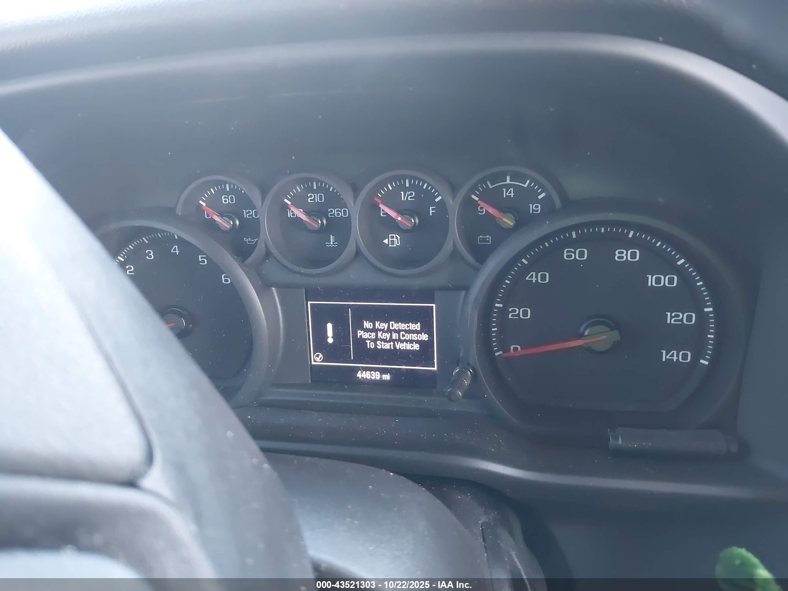 CHEVROLET SILVERADO image 7
