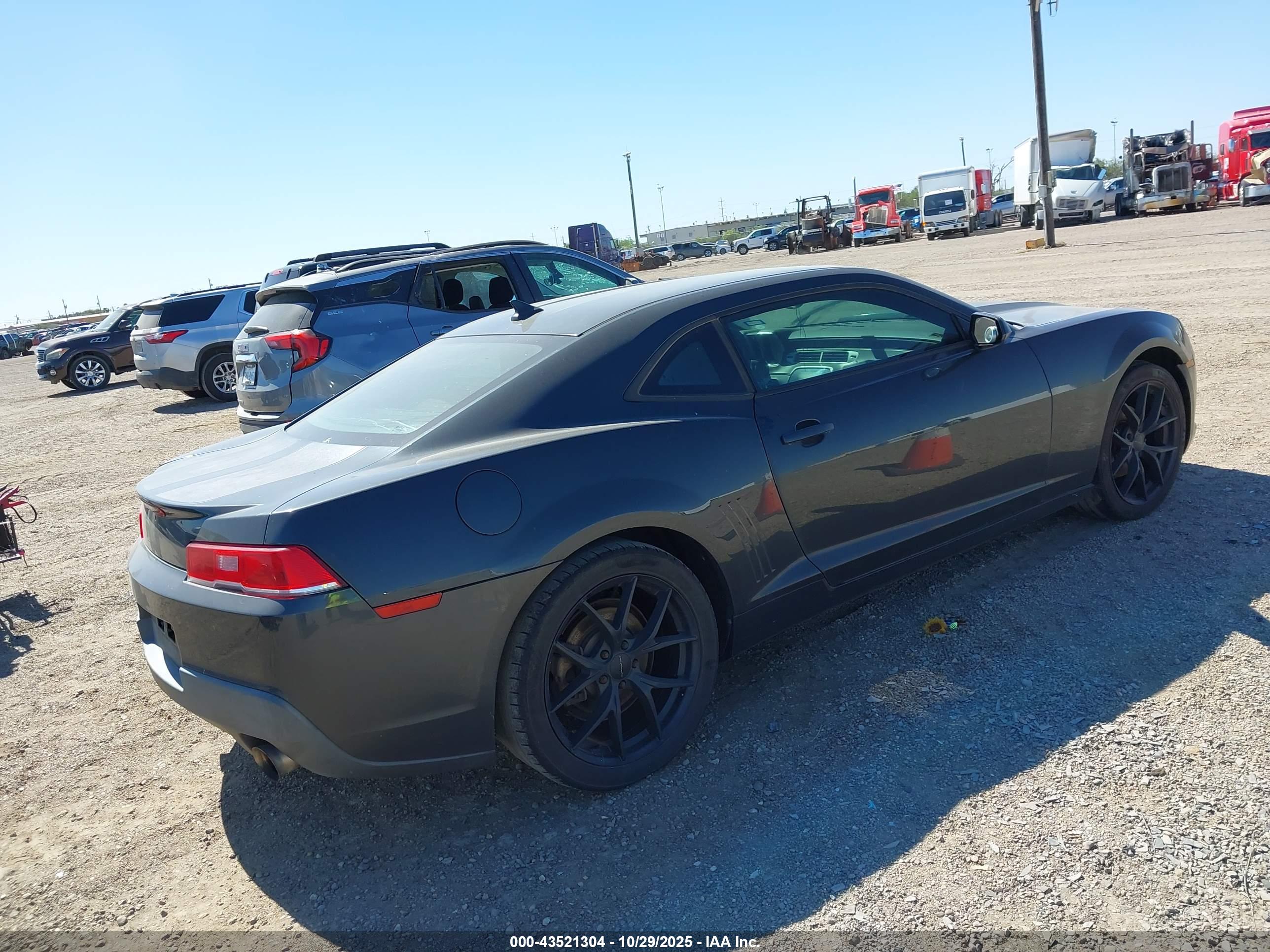 CHEVROLET CAMARO image 4
