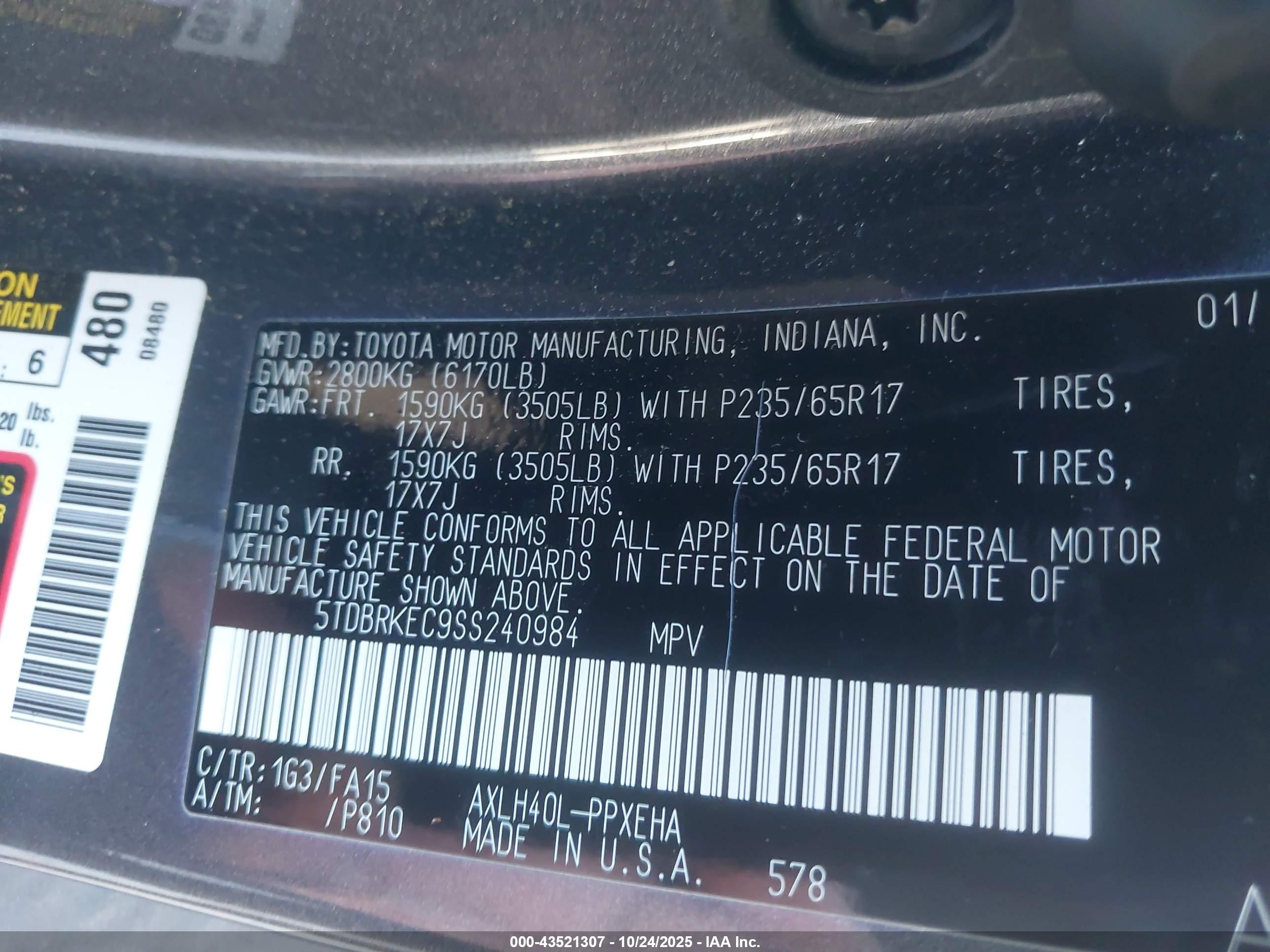 TOYOTA SIENNA image 9