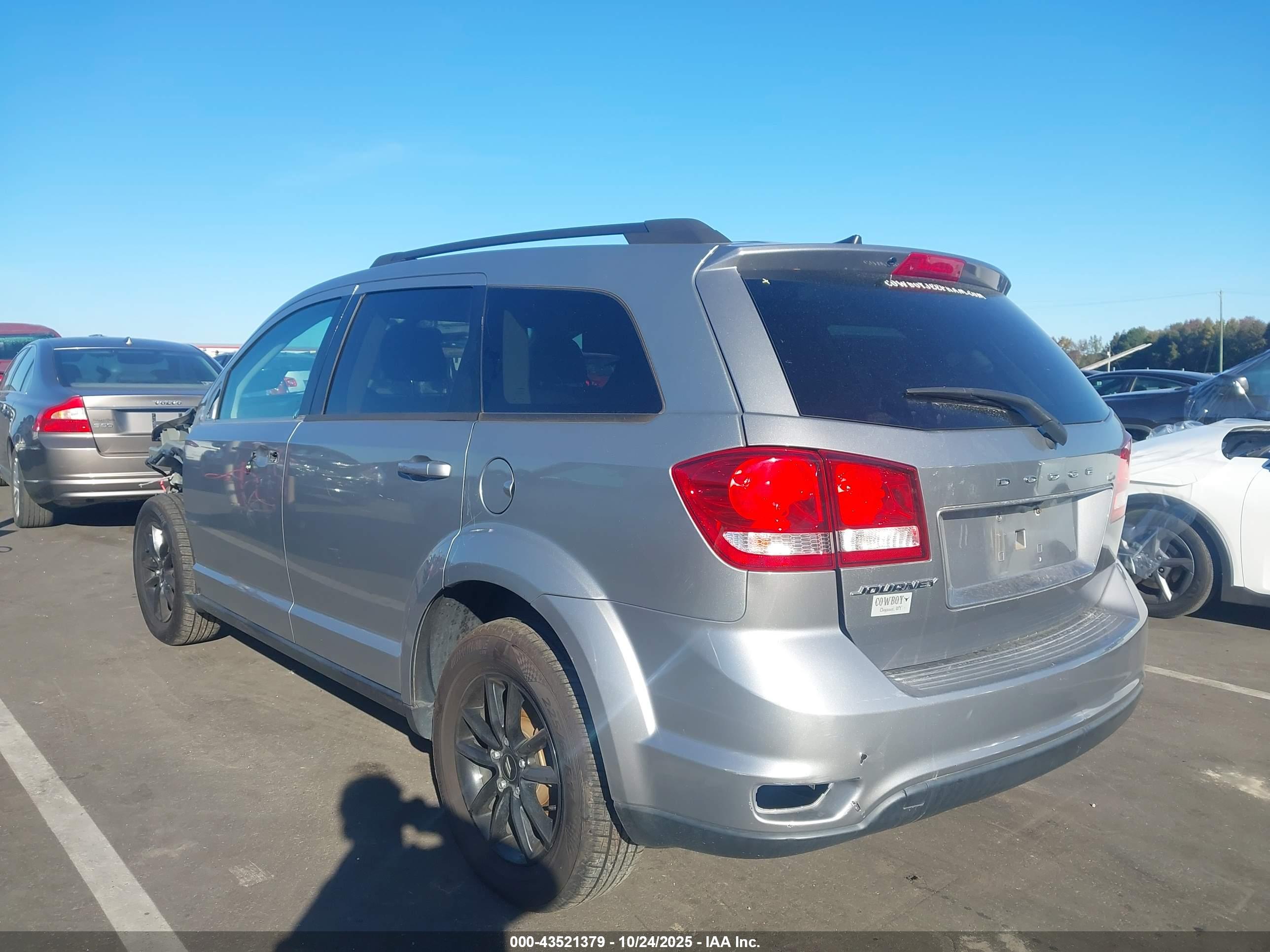 DODGE JOURNEY image 3