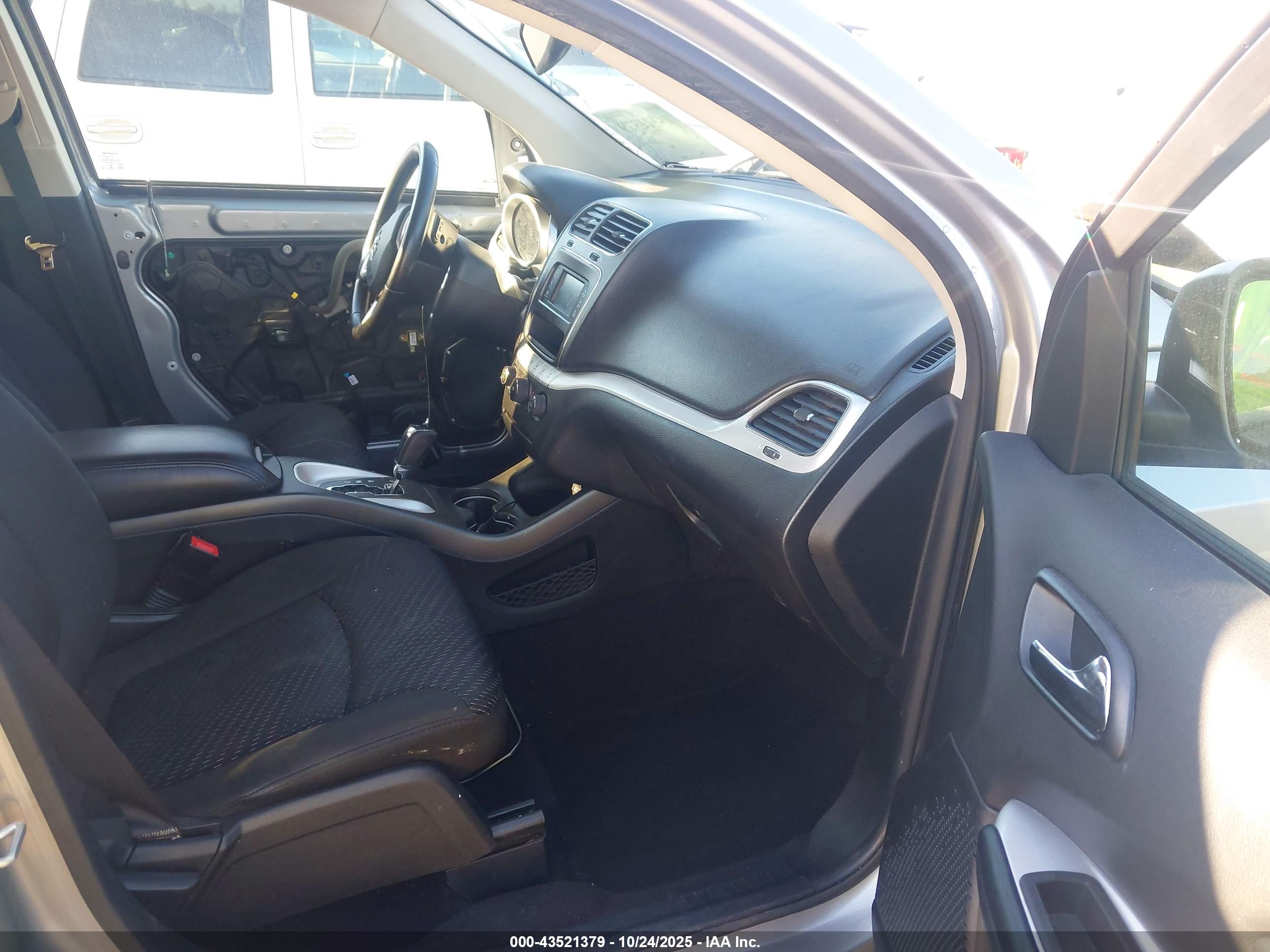 DODGE JOURNEY image 5