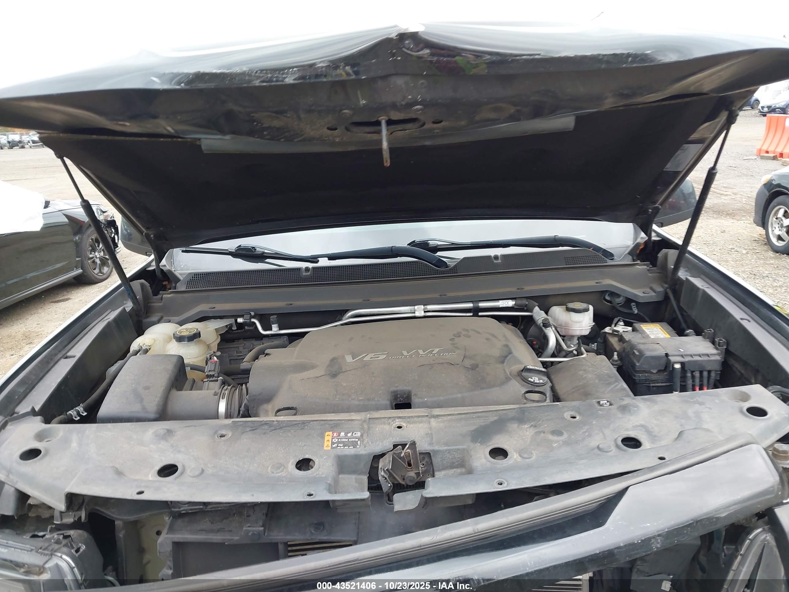 GMC CANYON image 10