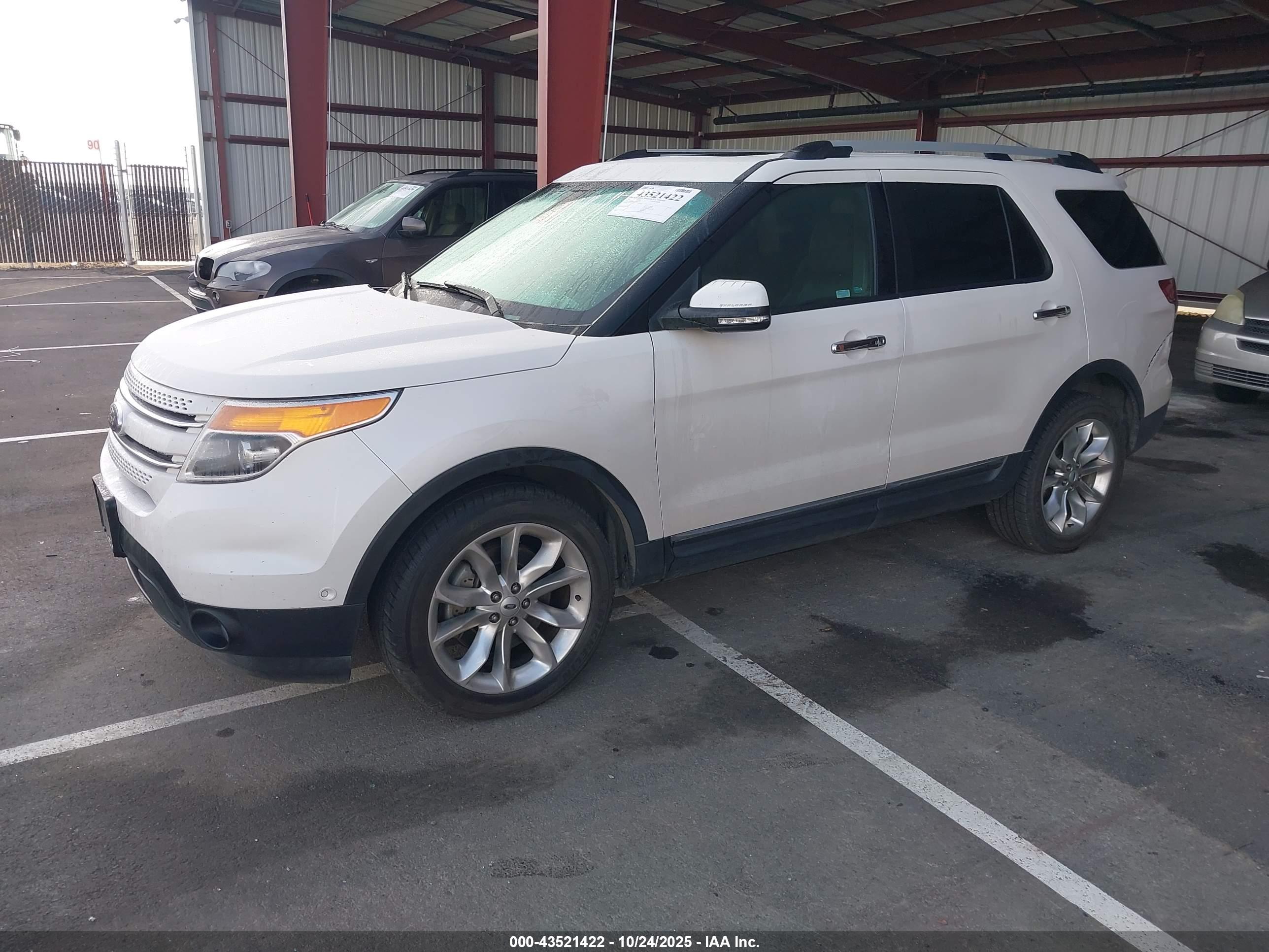 FORD EXPLORER image 2