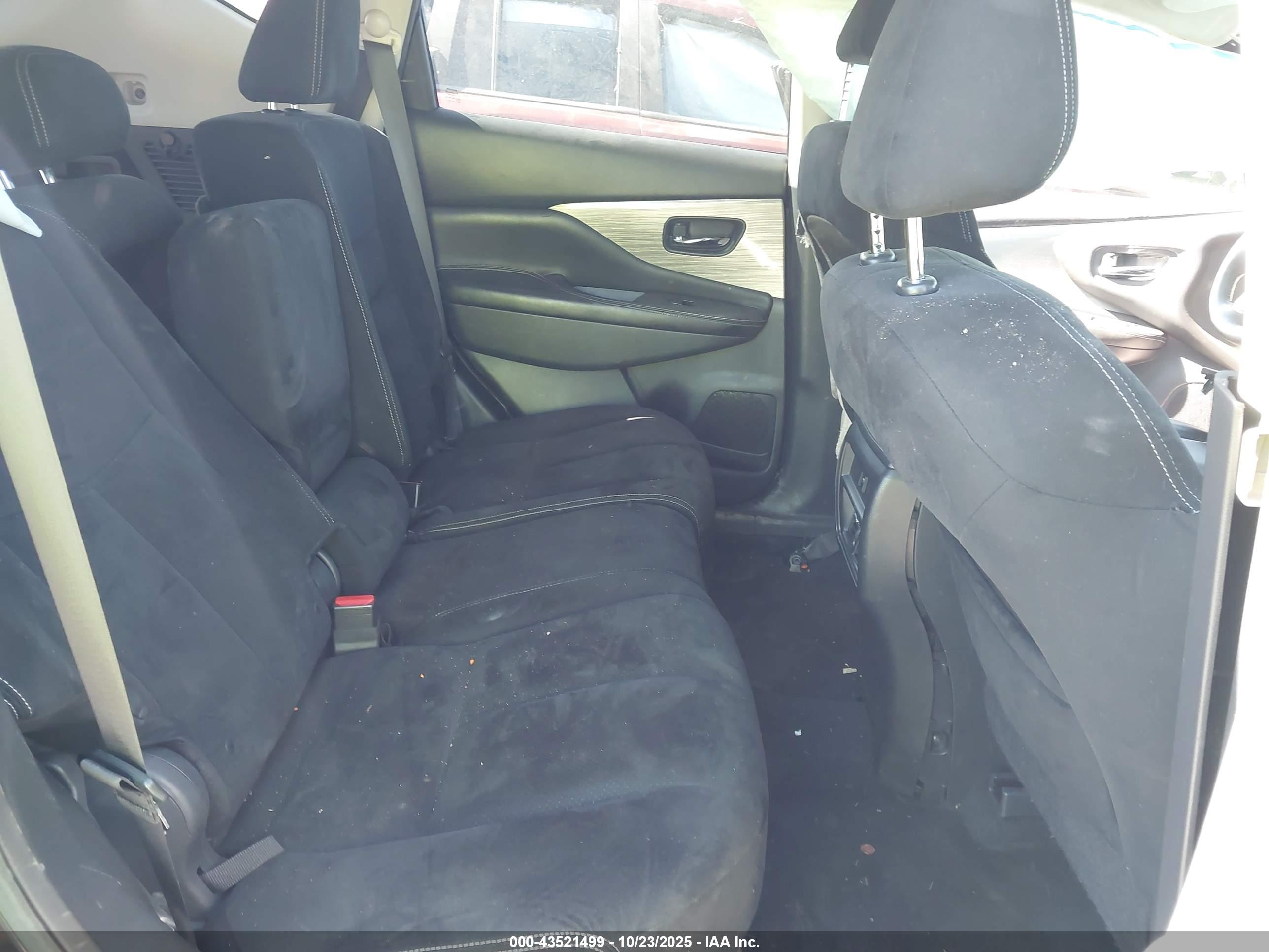 NISSAN MURANO image 8