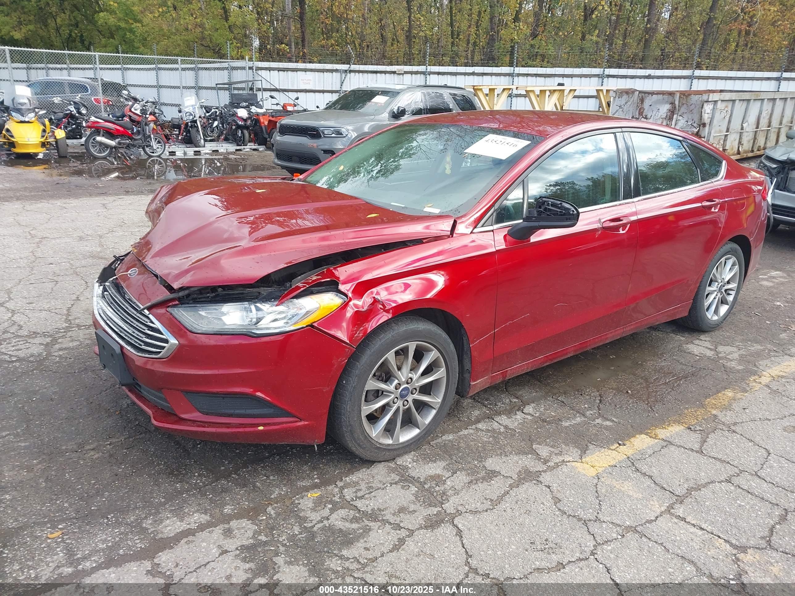 FORD FUSION image 2