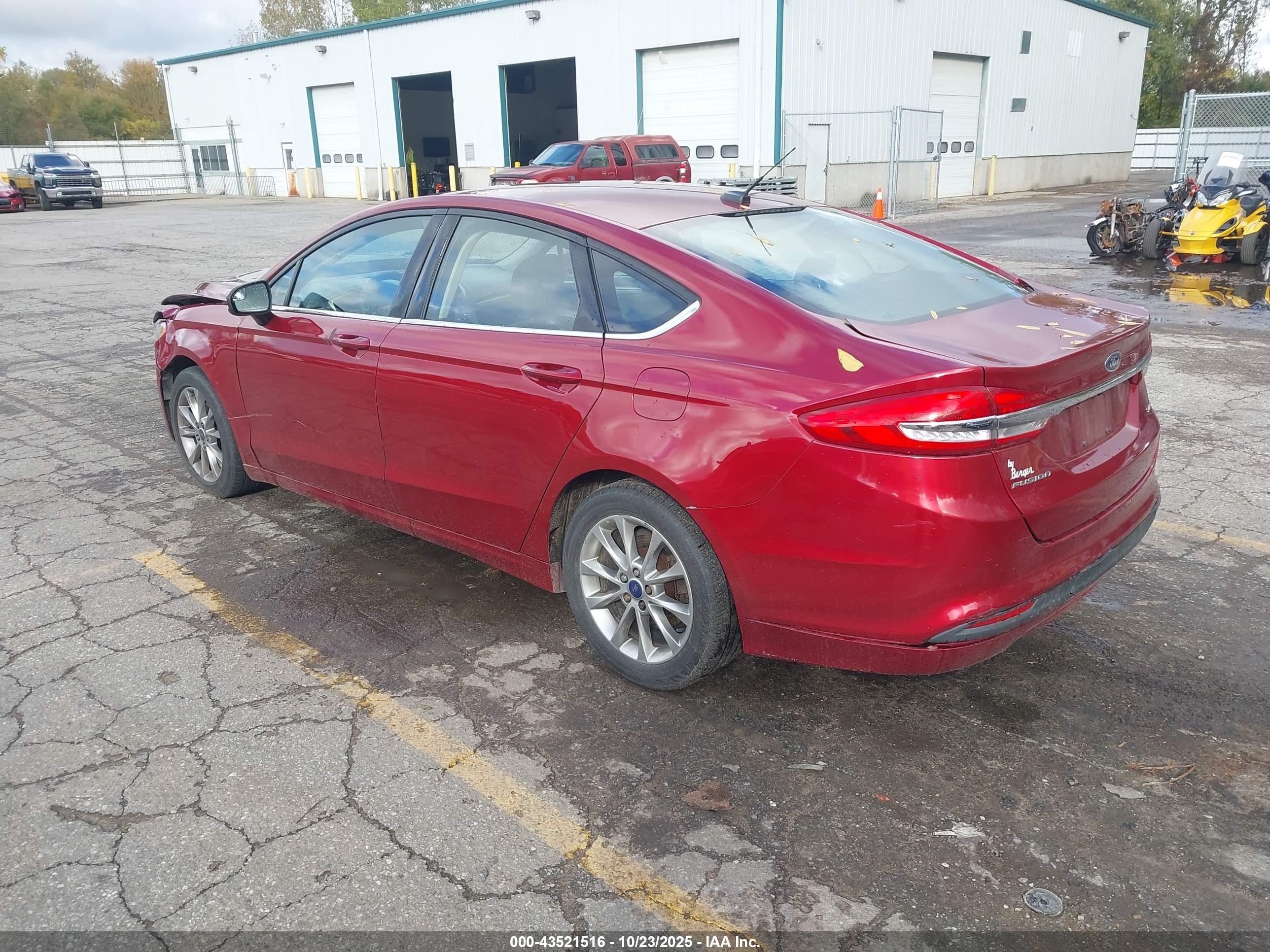 FORD FUSION image 3