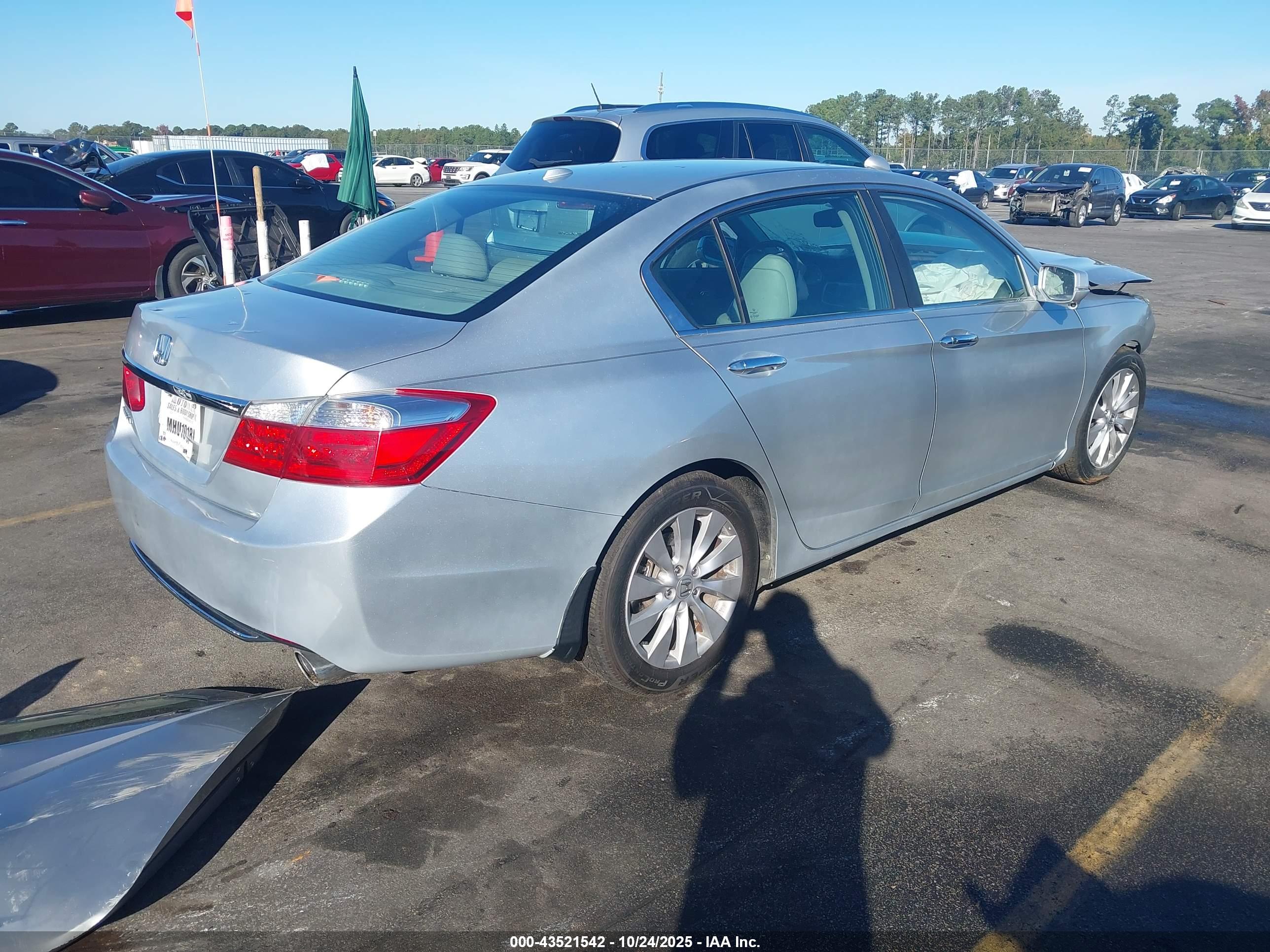 HONDA ACCORD image 4