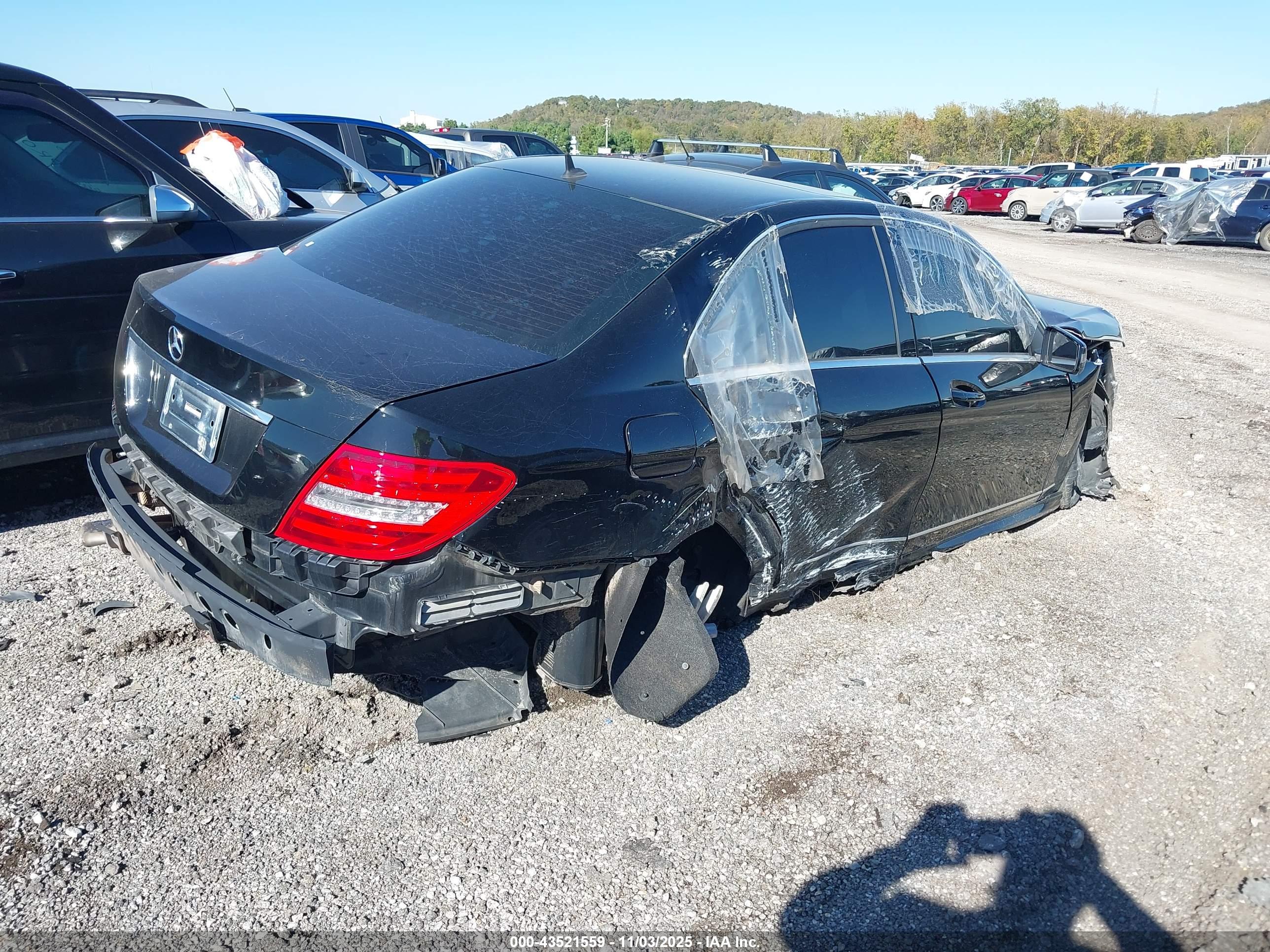 MERCEDES-BENZ C image 4