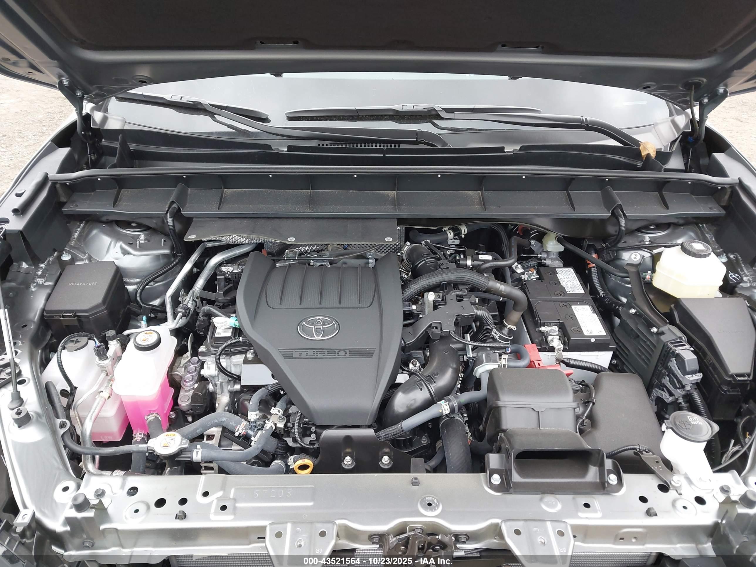 TOYOTA HIGHLANDER image 10