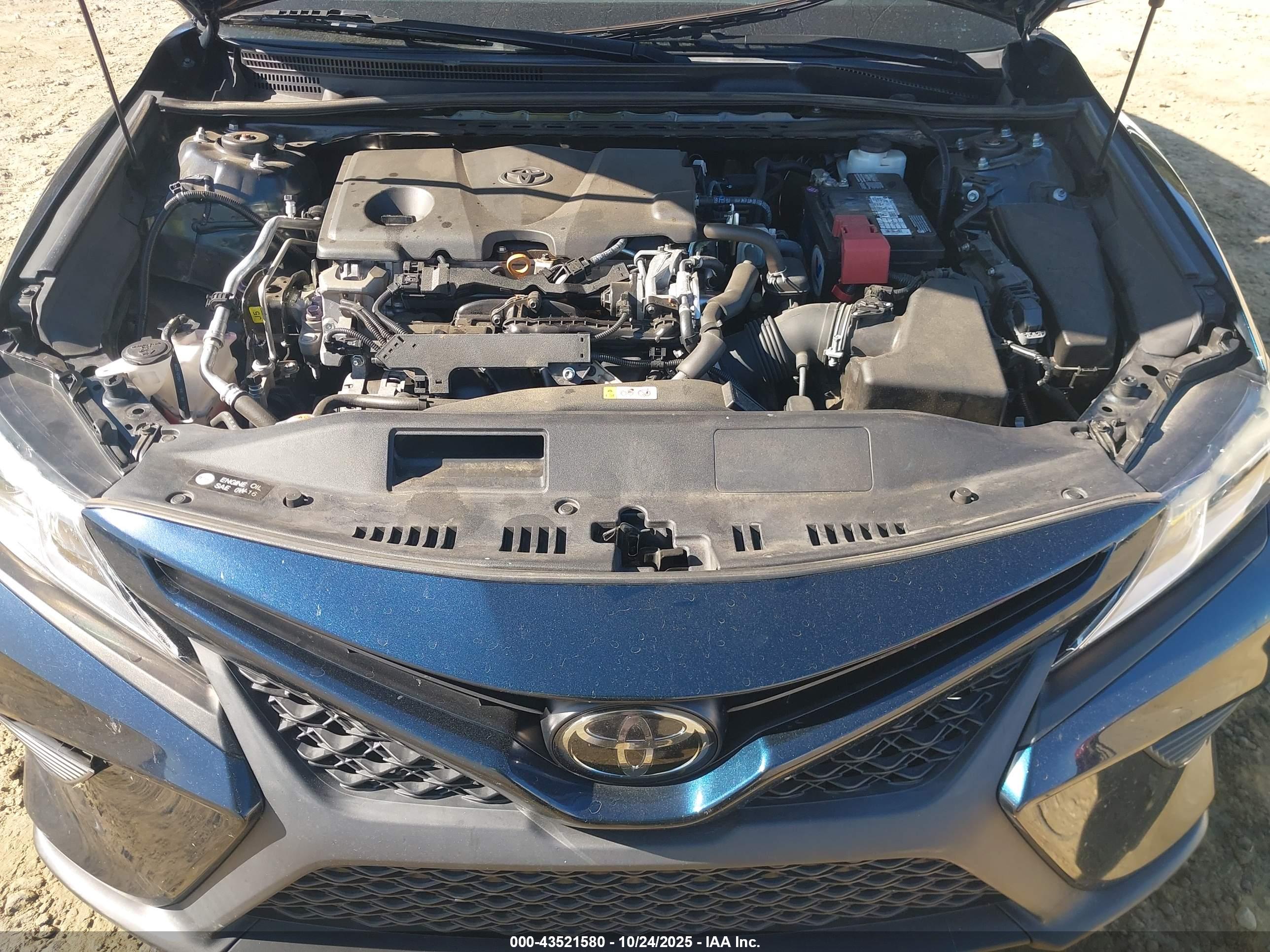 TOYOTA CAMRY image 10