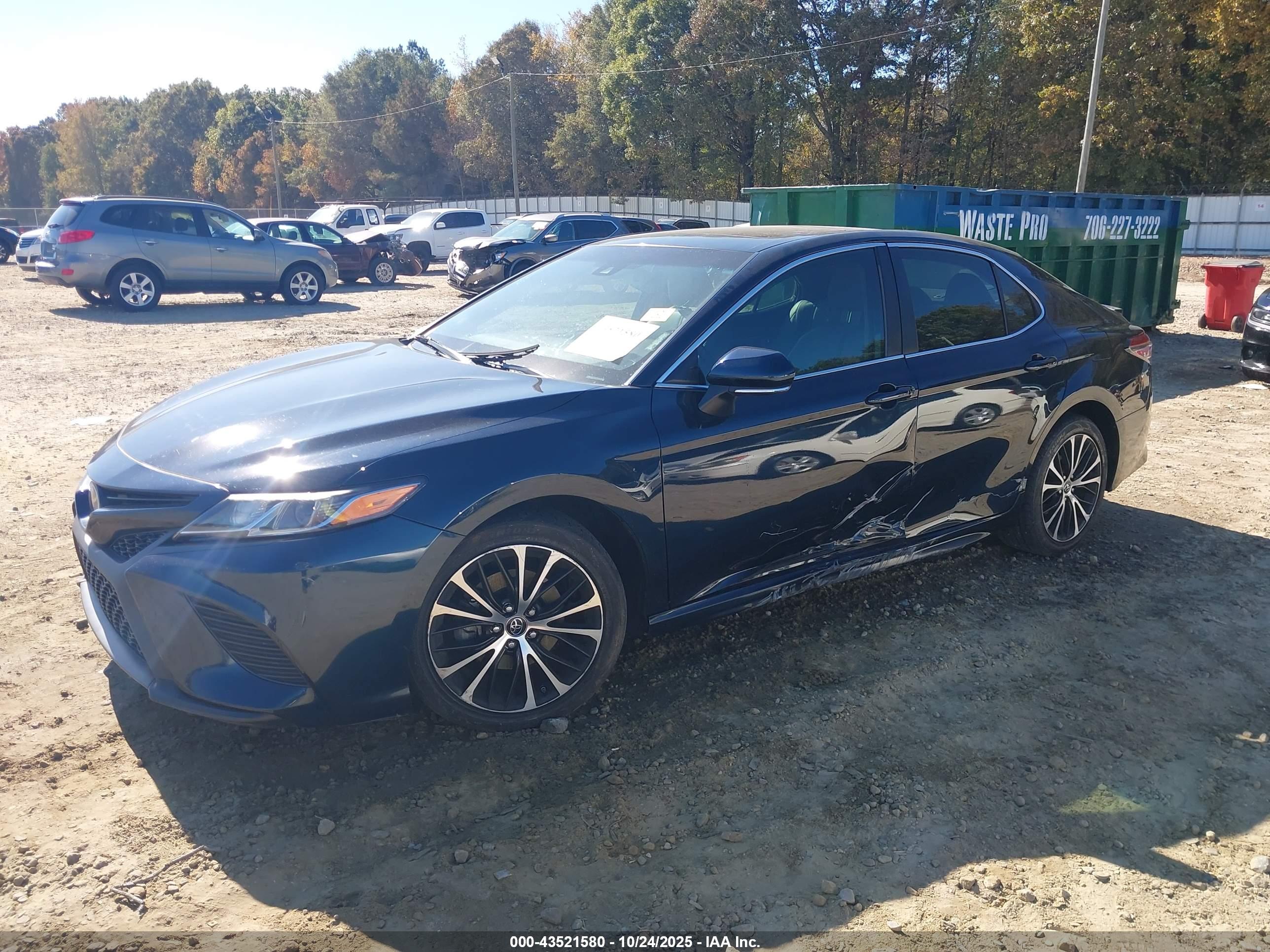 TOYOTA CAMRY image 6
