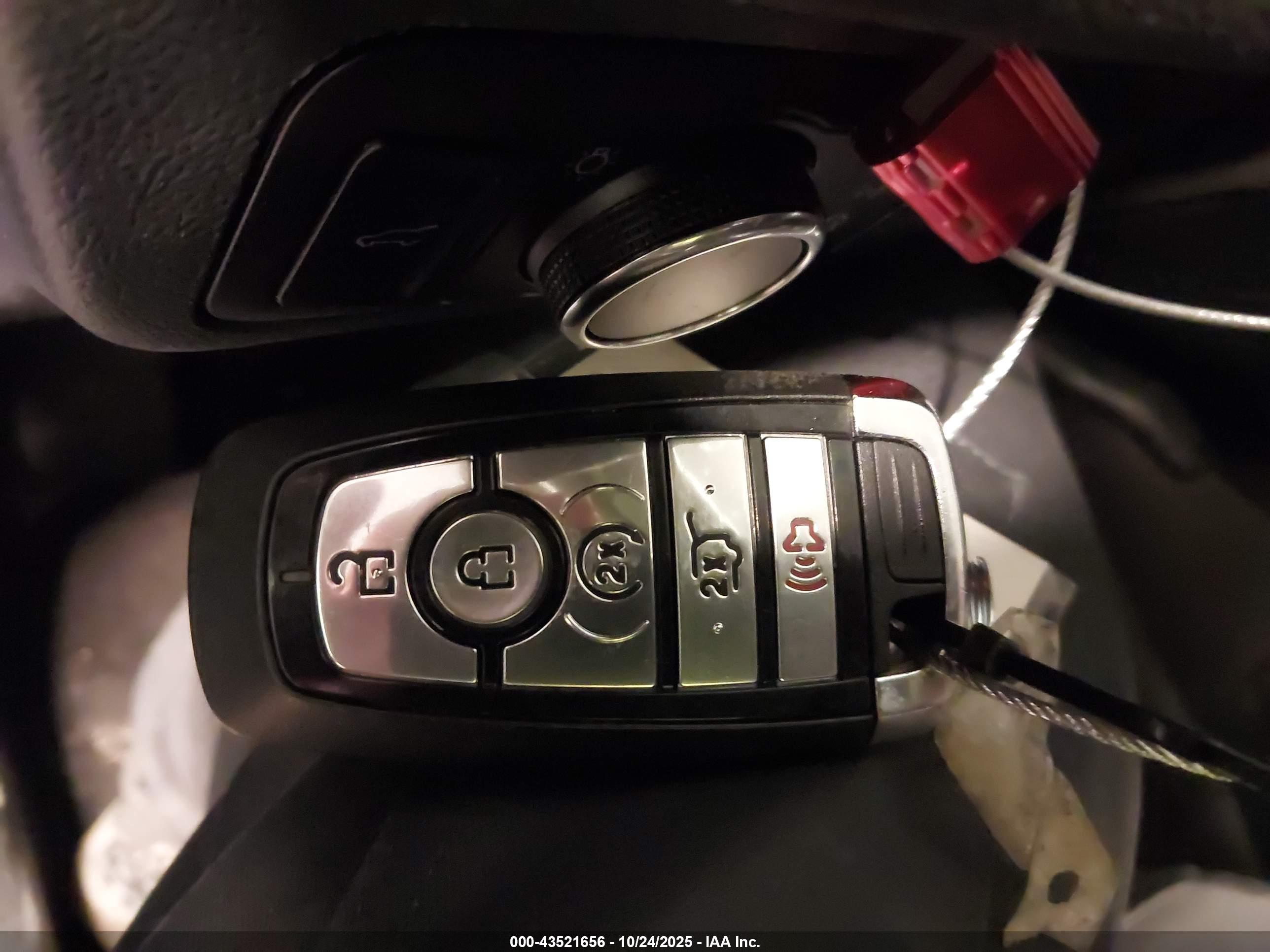 FORD ESCAPE image 11