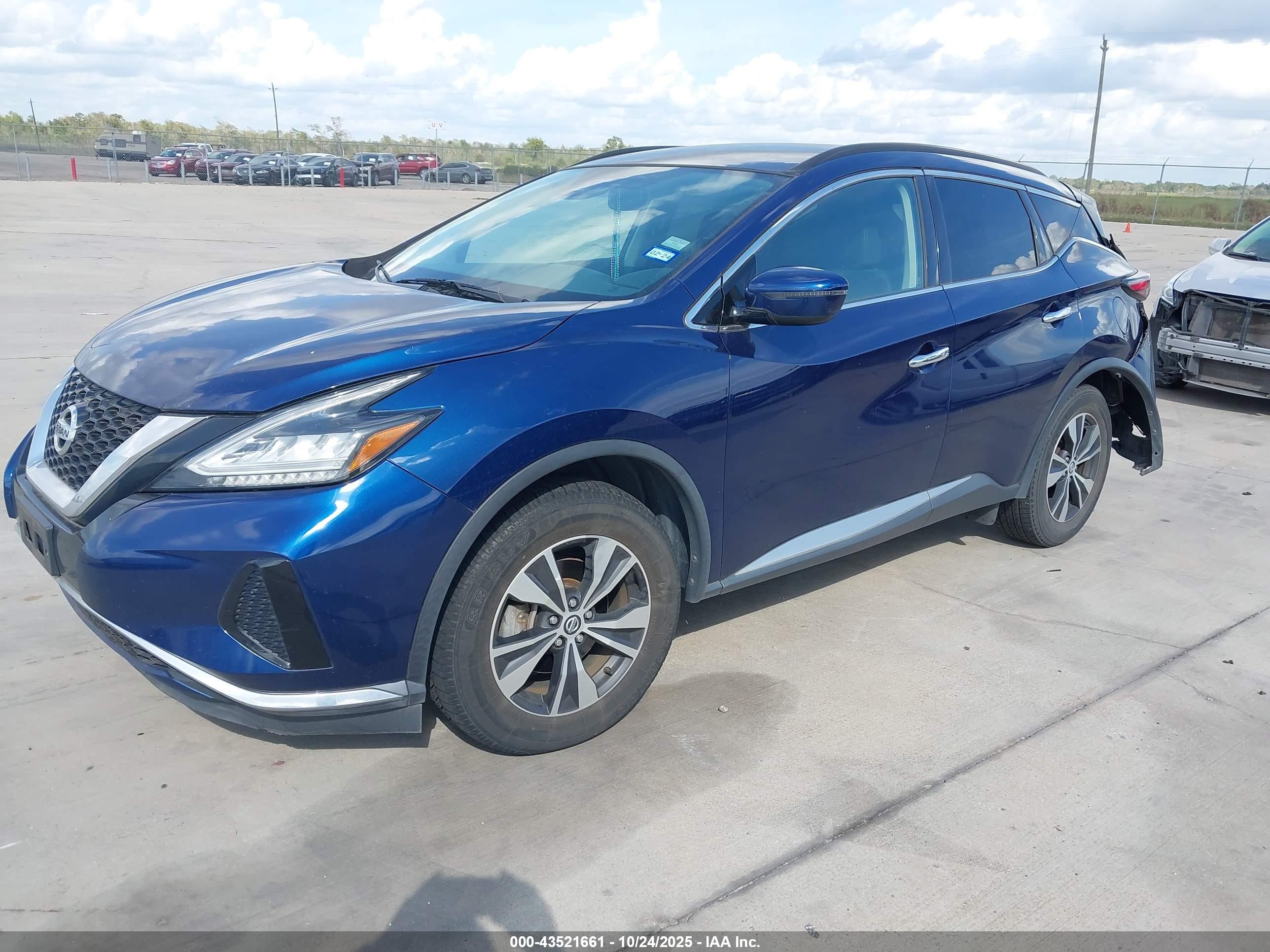 NISSAN MURANO image 2