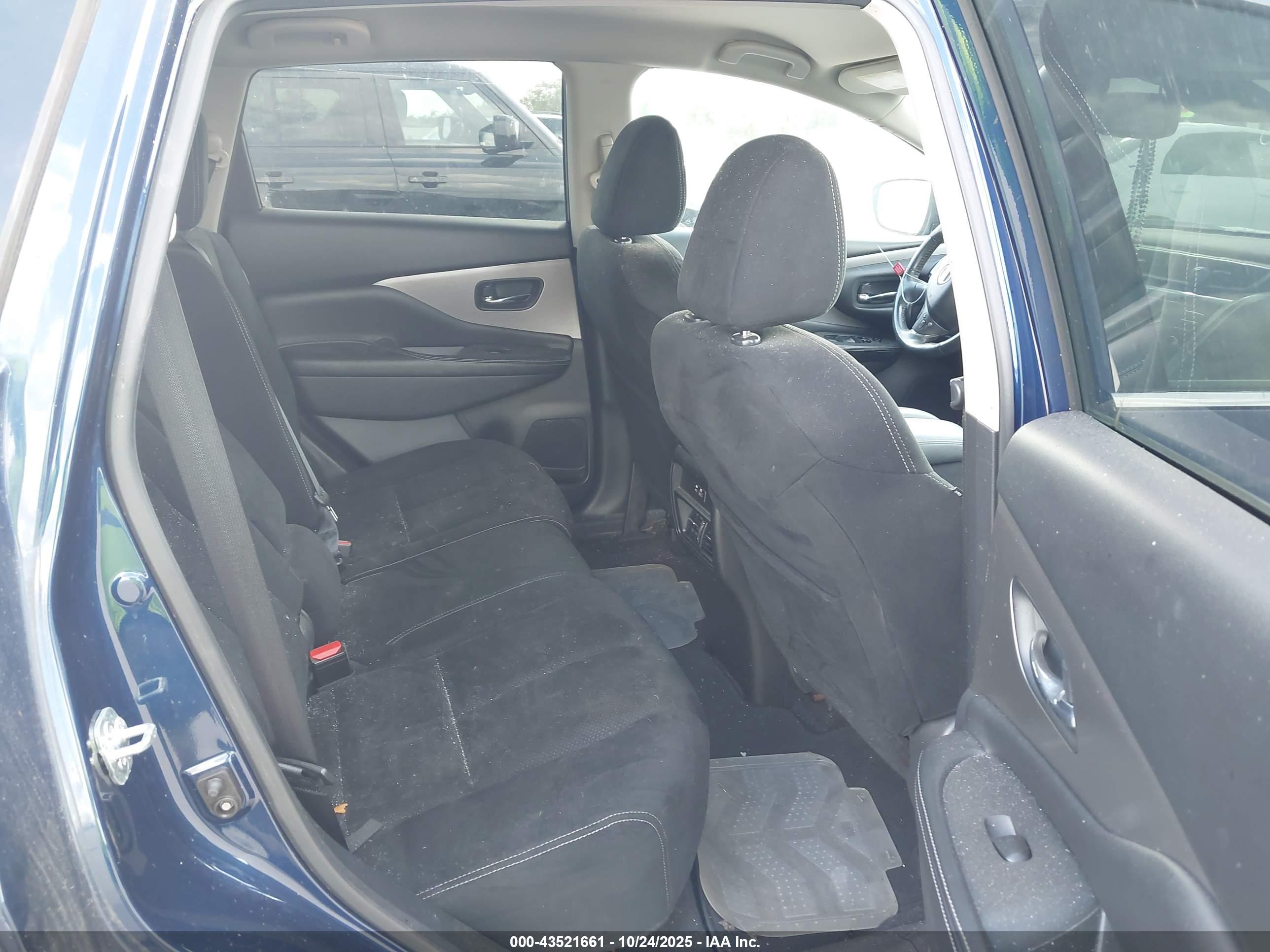 NISSAN MURANO image 8