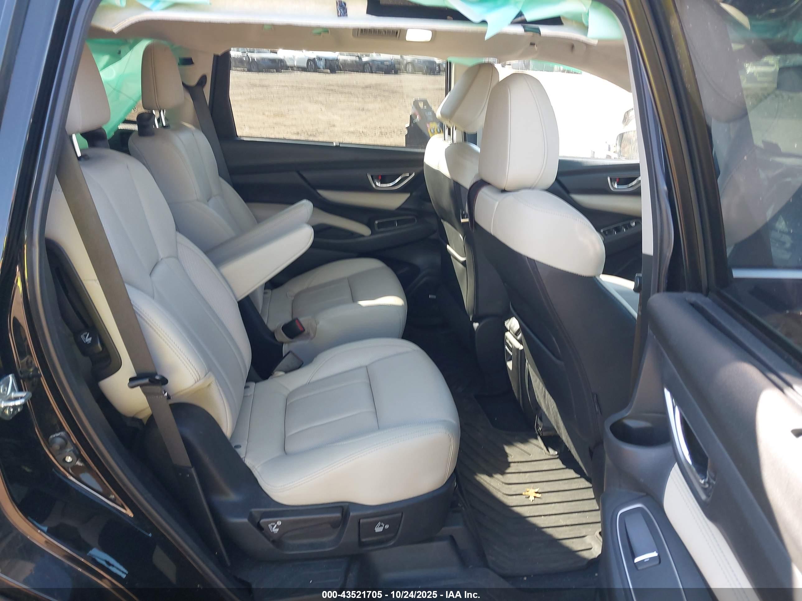 SUBARU ASCENT image 8