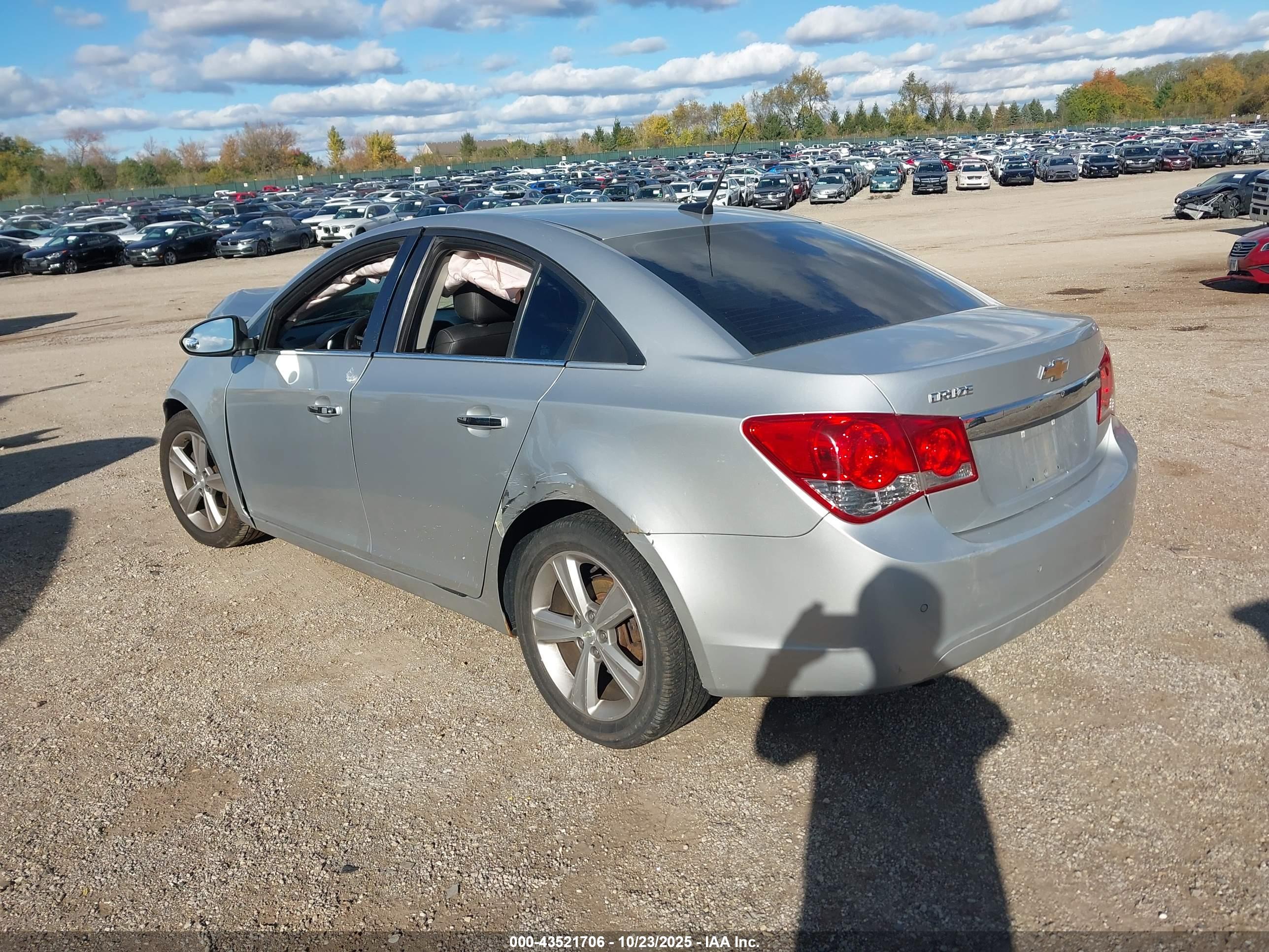 CHEVROLET CRUZE image 3