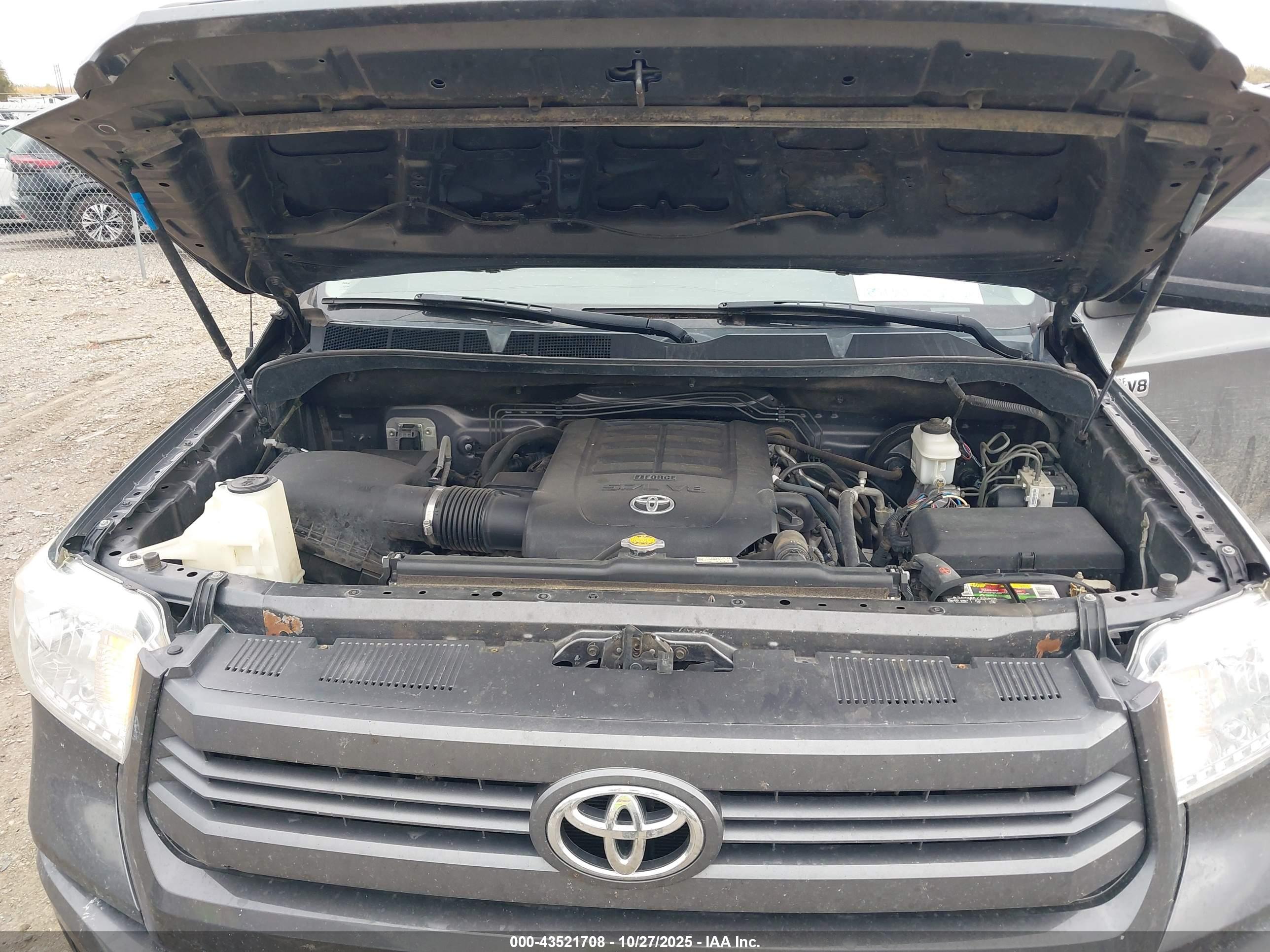 TOYOTA TUNDRA image 10