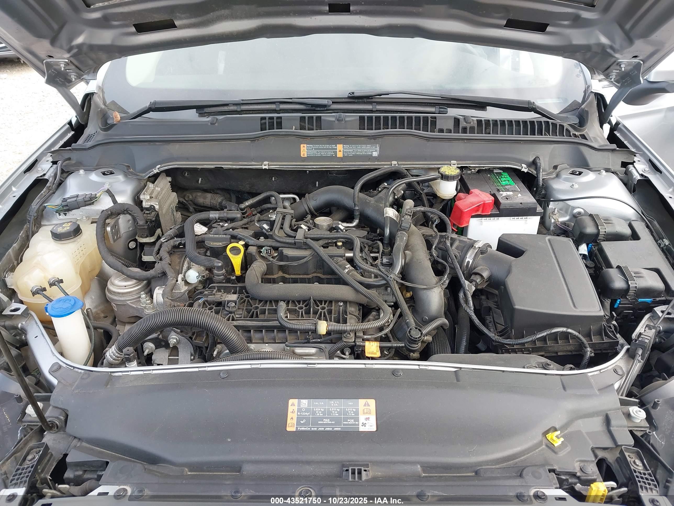 FORD FUSION image 10