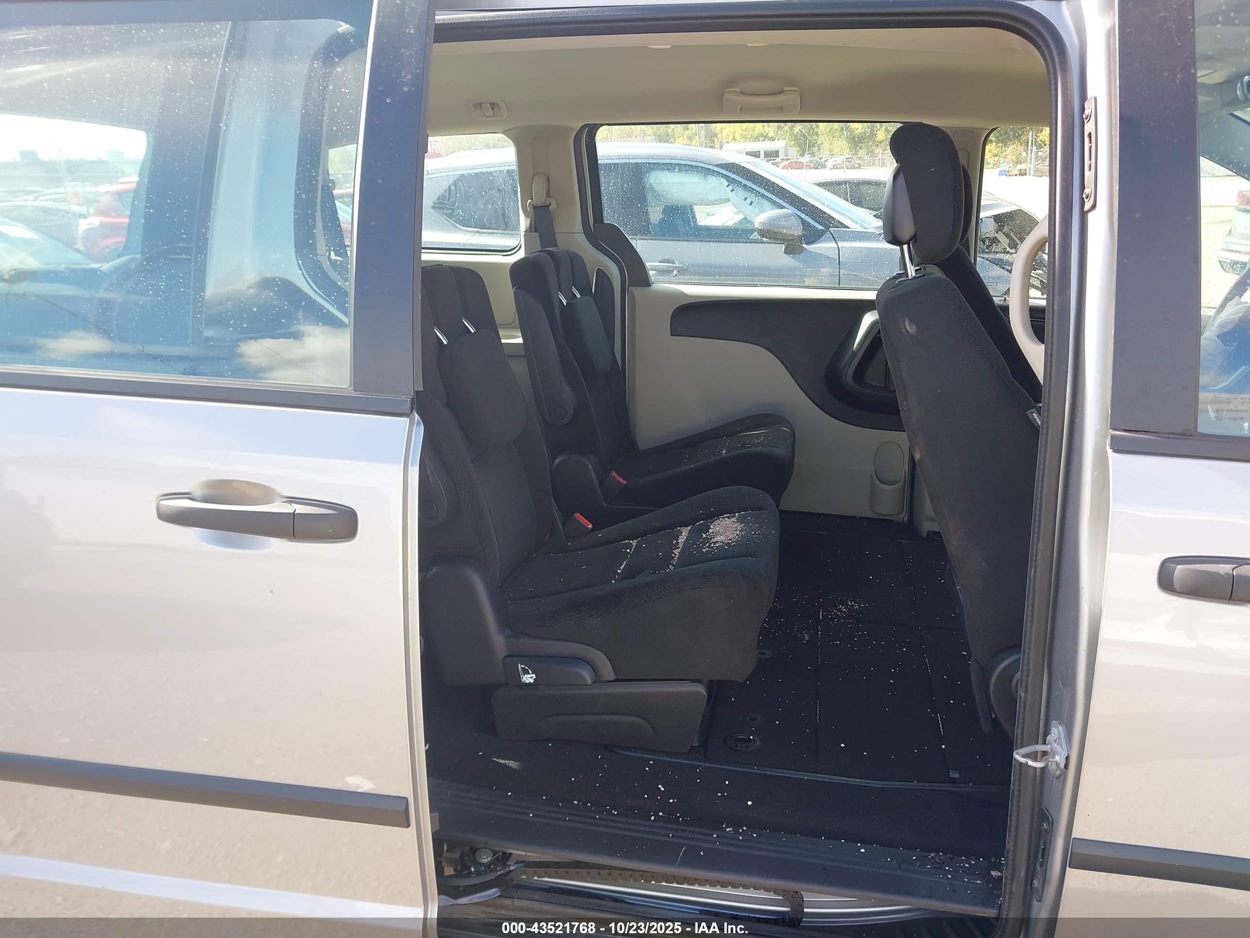 DODGE GRAND image 8