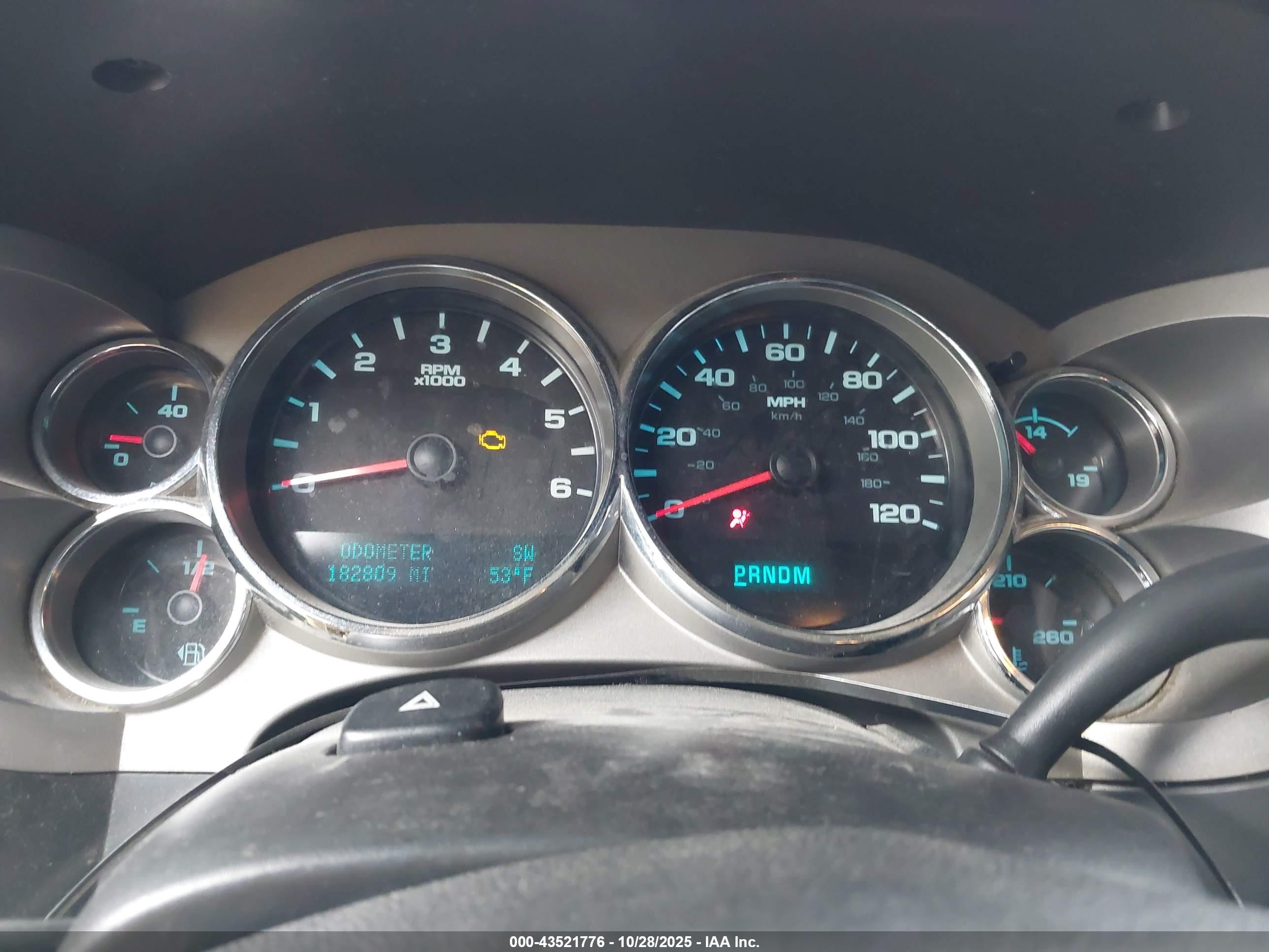 CHEVROLET SILVERADO image 7