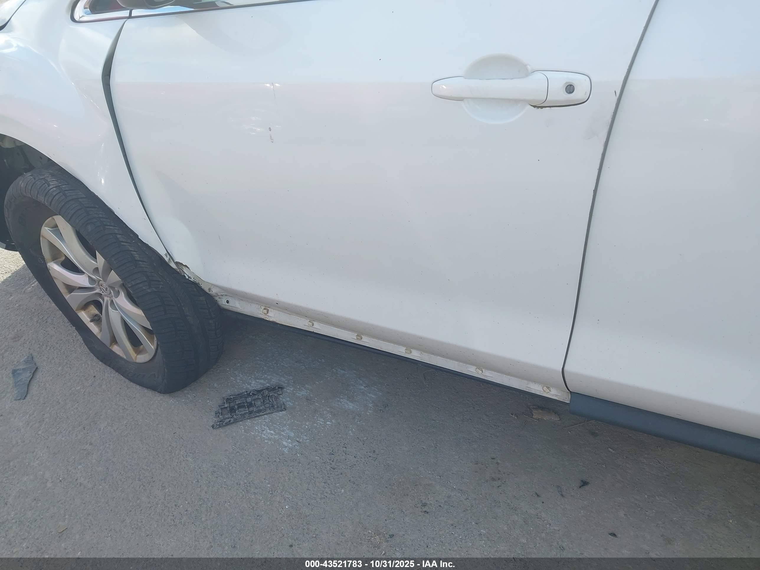 MAZDA CX-7 image 6