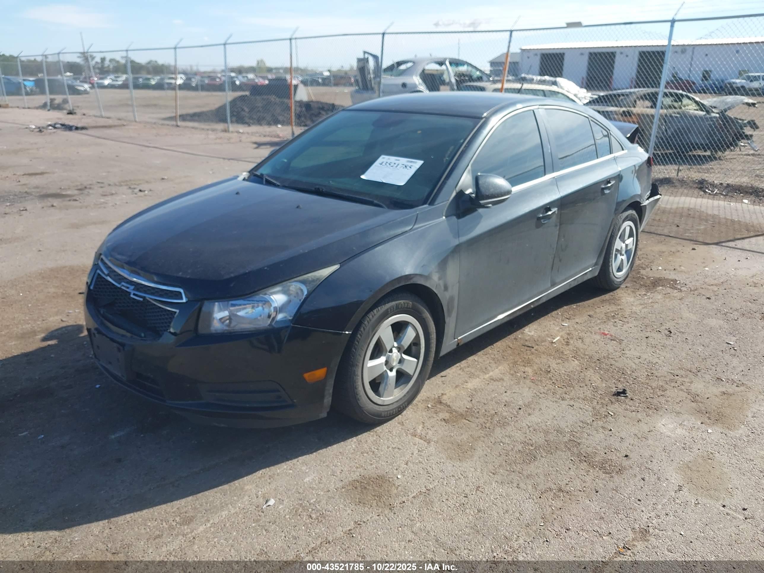 CHEVROLET CRUZE image 2