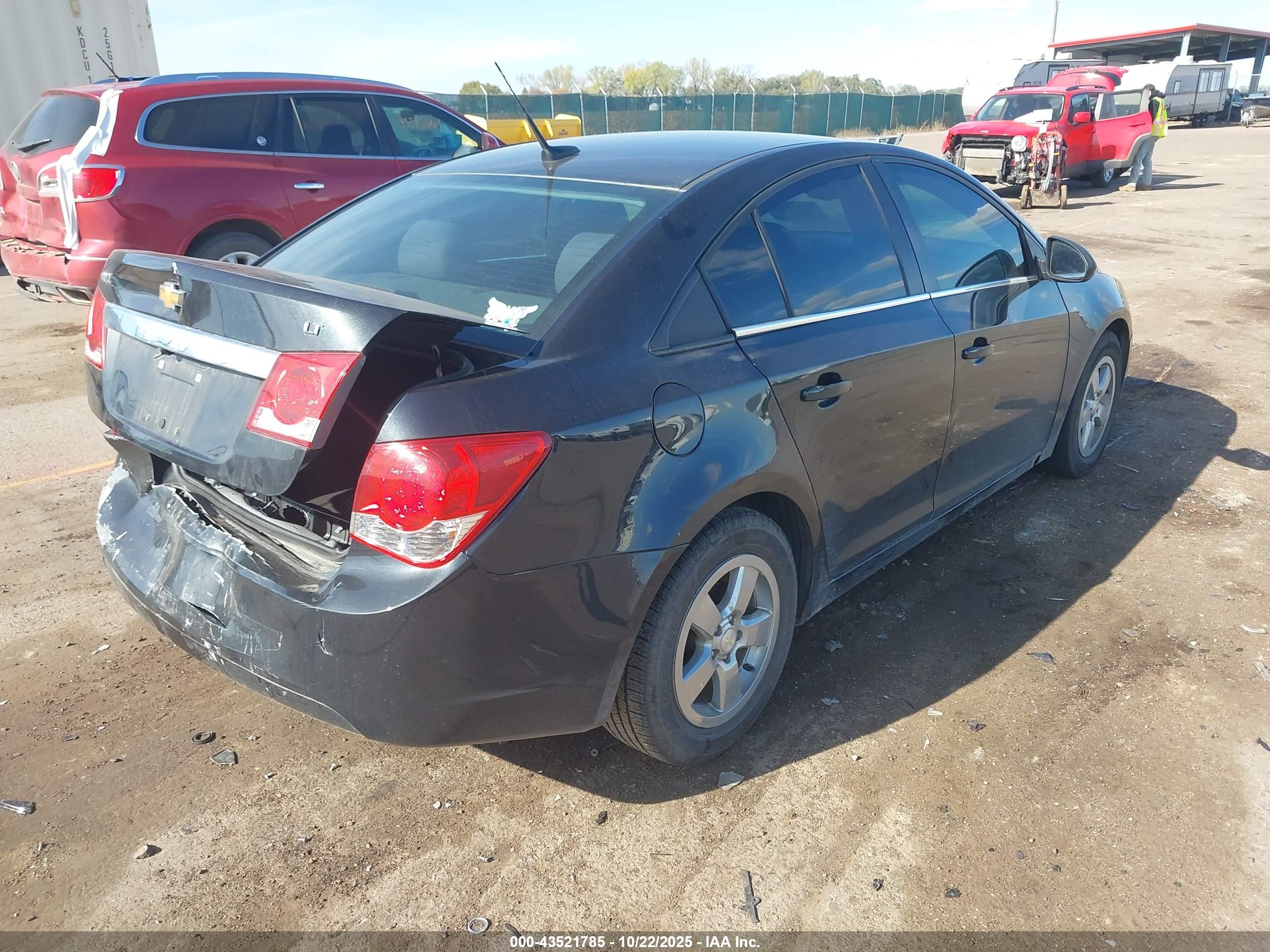 CHEVROLET CRUZE image 4
