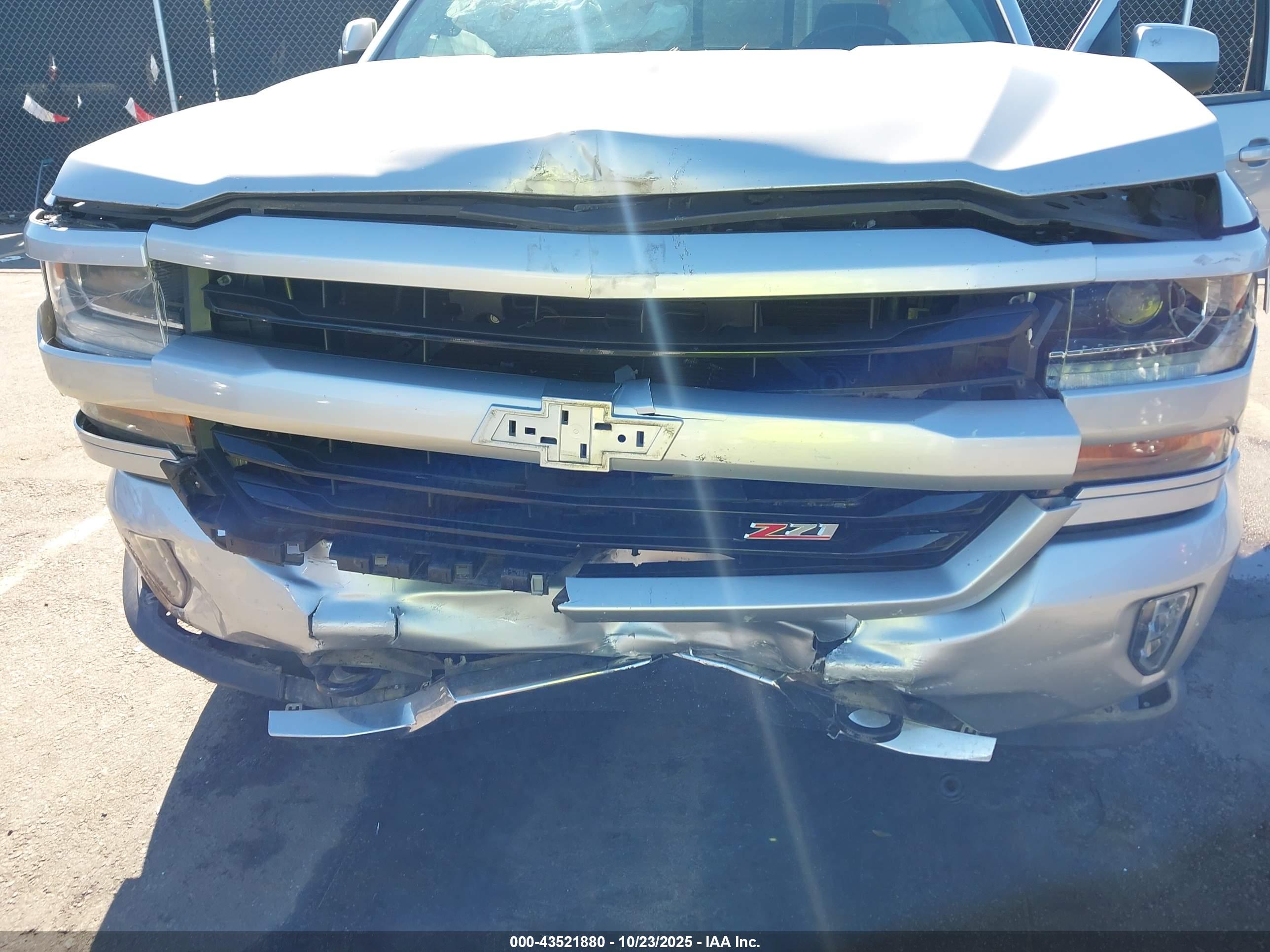 CHEVROLET SILVERADO image 6