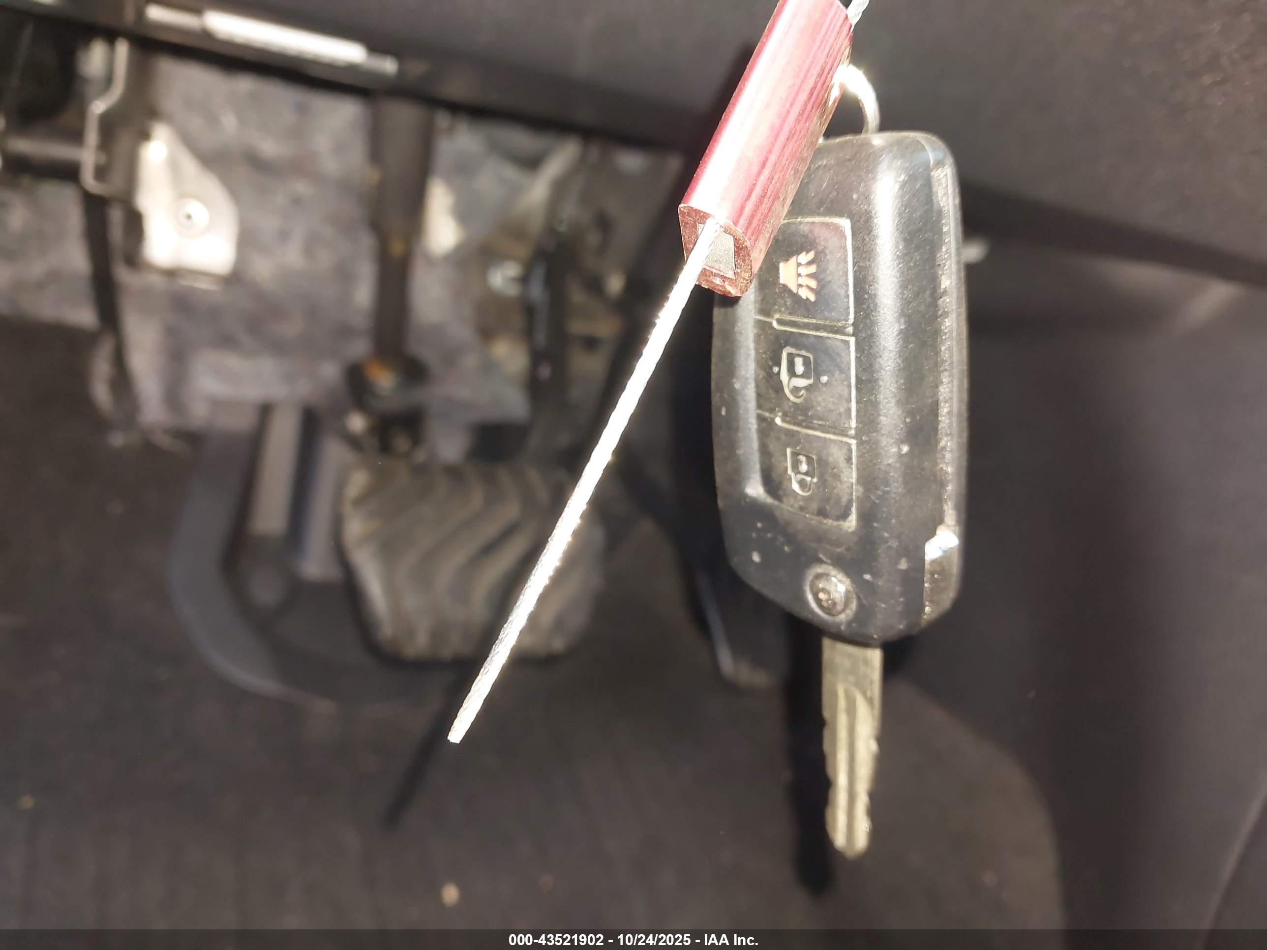 NISSAN ROGUE image 11