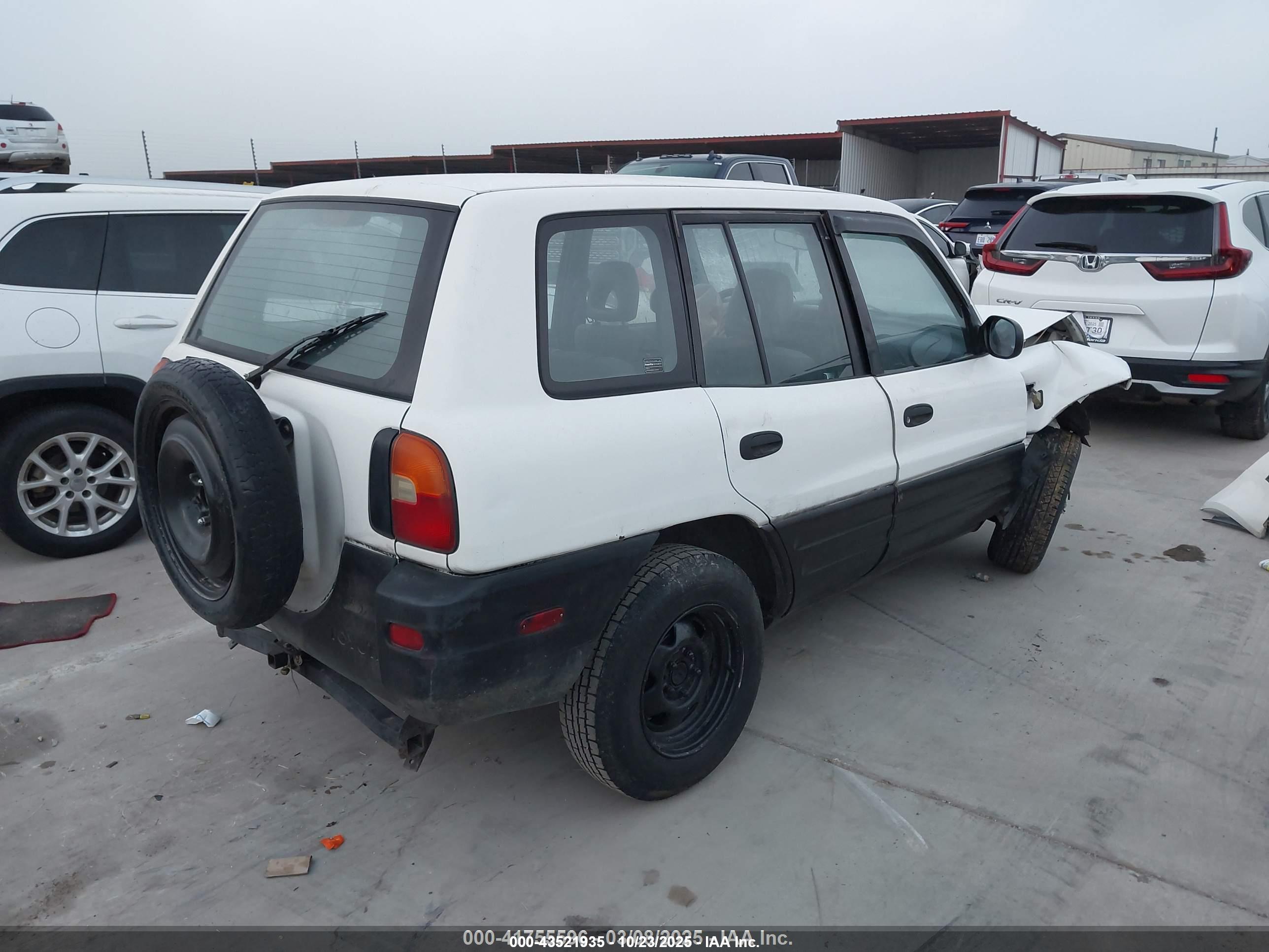 TOYOTA RAV4 image 4