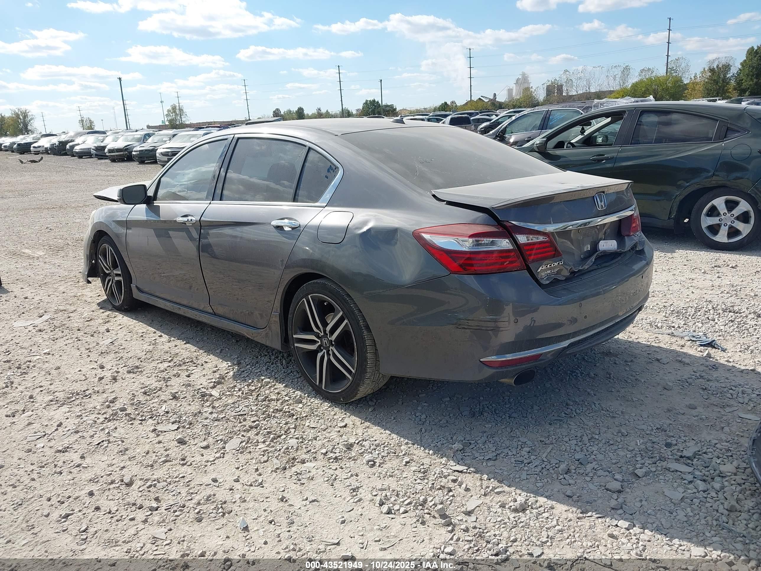 HONDA ACCORD image 3
