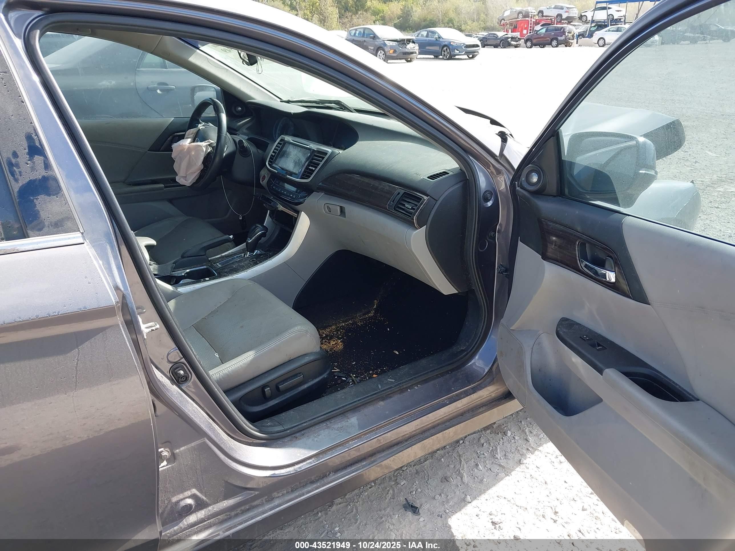 HONDA ACCORD image 5