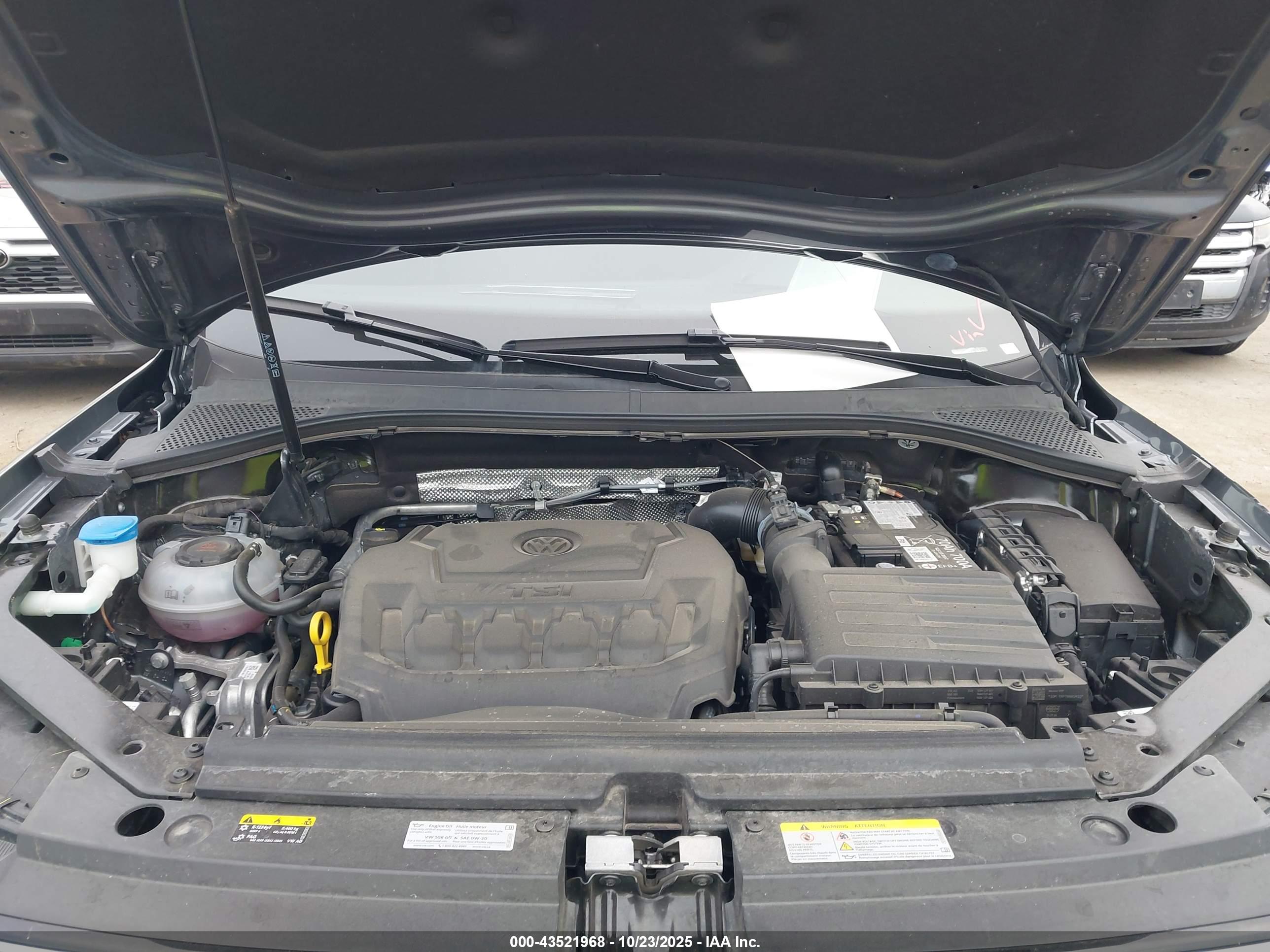 VOLKSWAGEN TIGUAN image 10