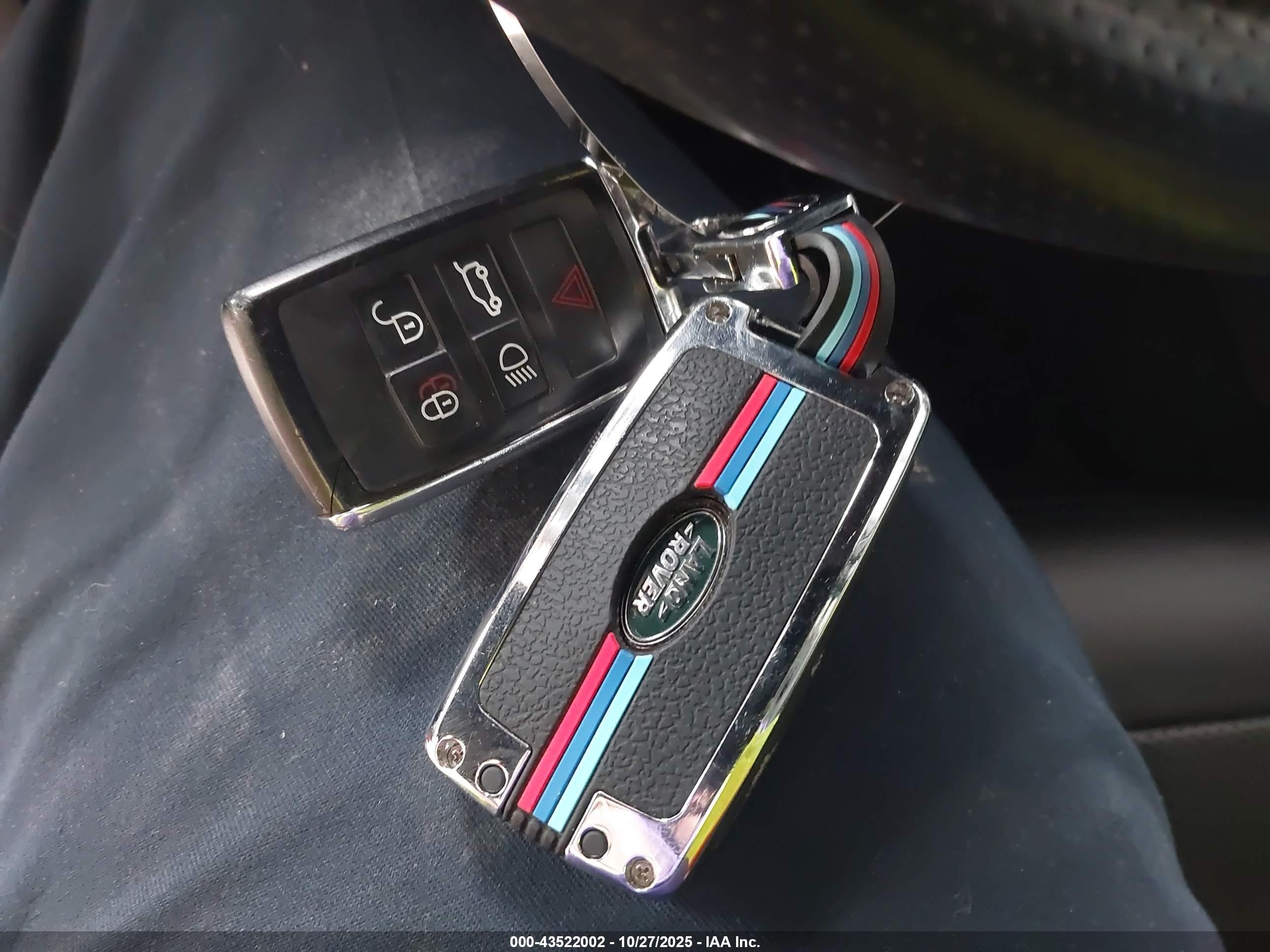 LAND ROVER image 11