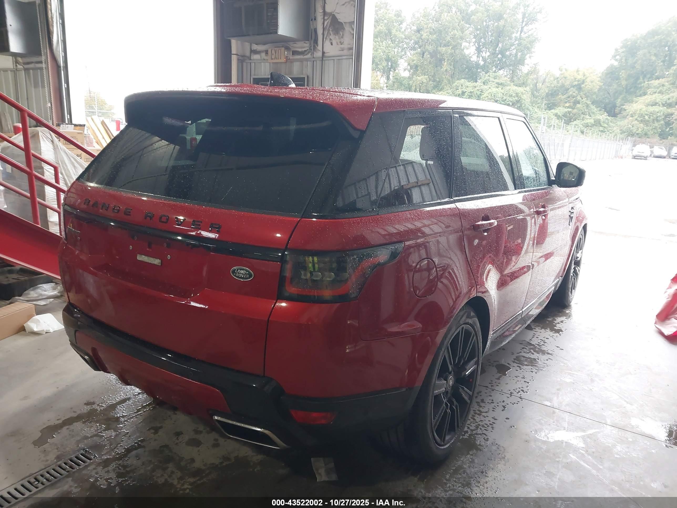 LAND ROVER image 4