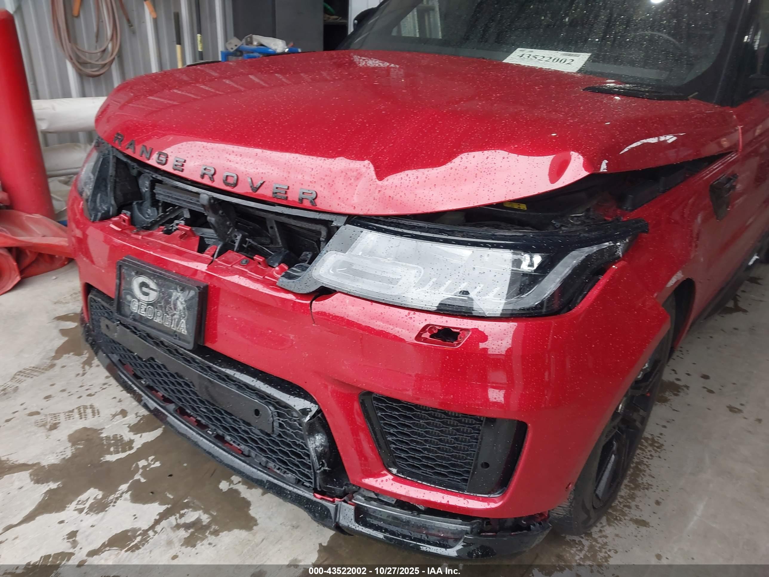 LAND ROVER image 6
