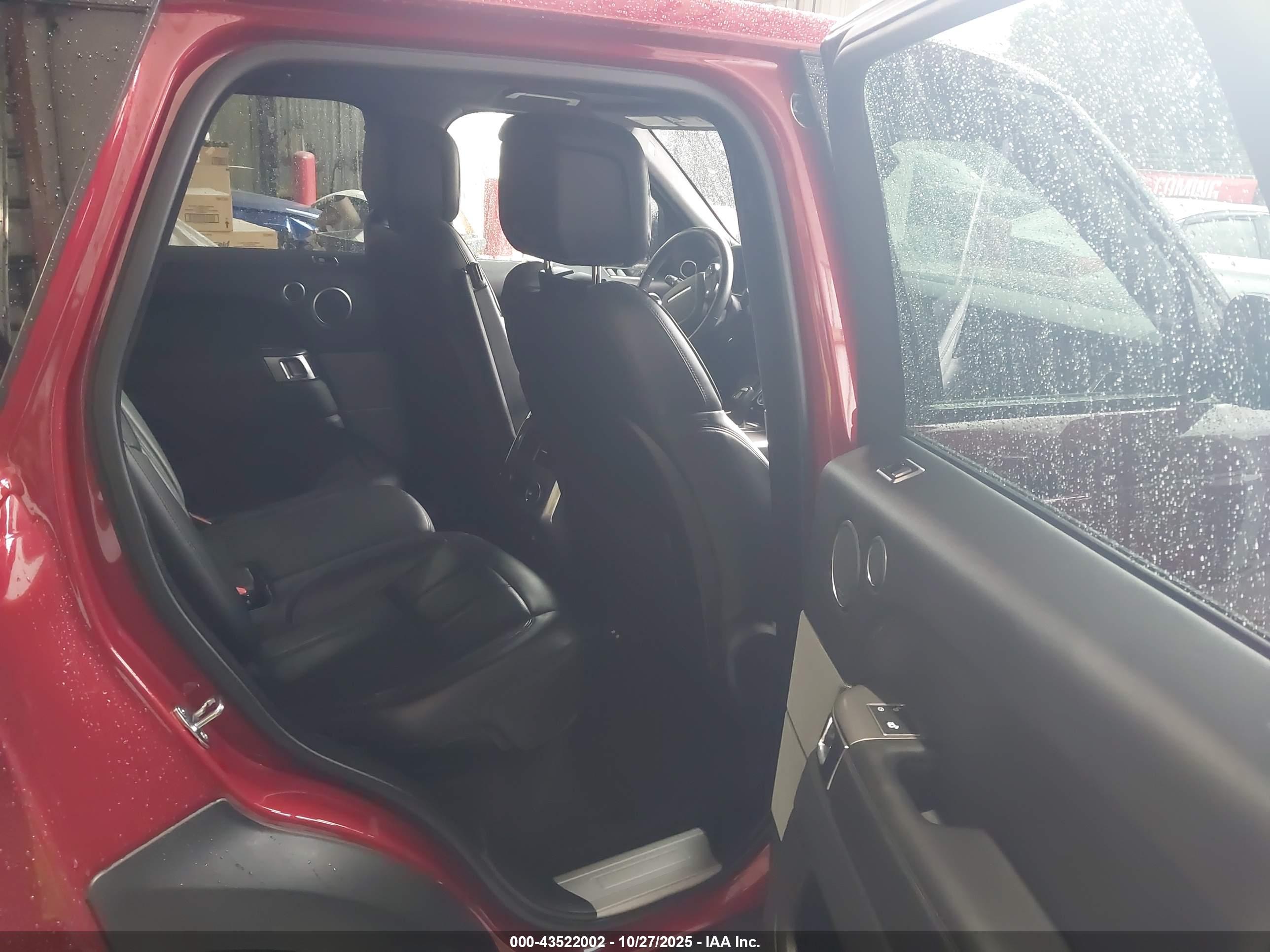 LAND ROVER image 8