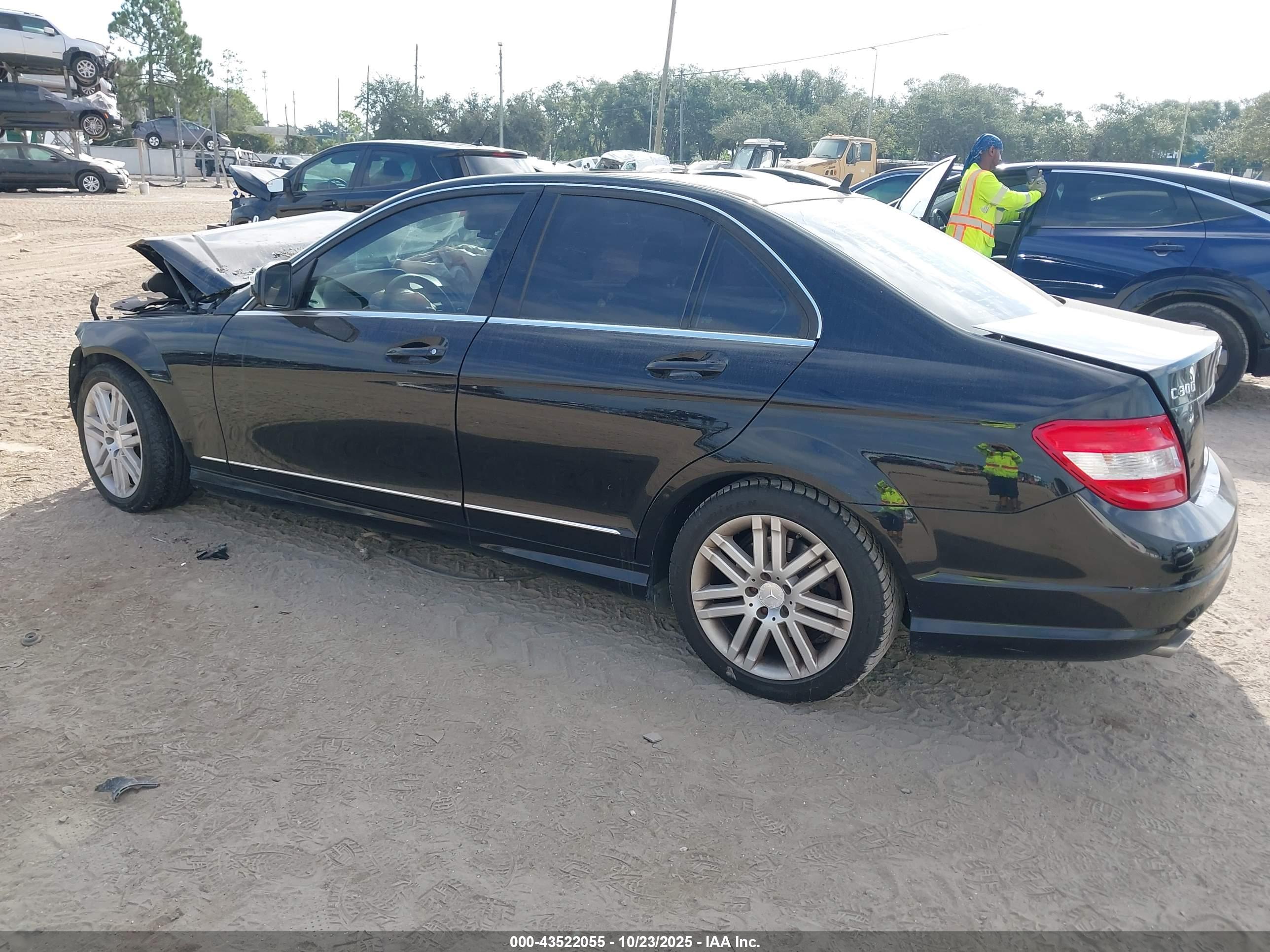 MERCEDES-BENZ C image 3