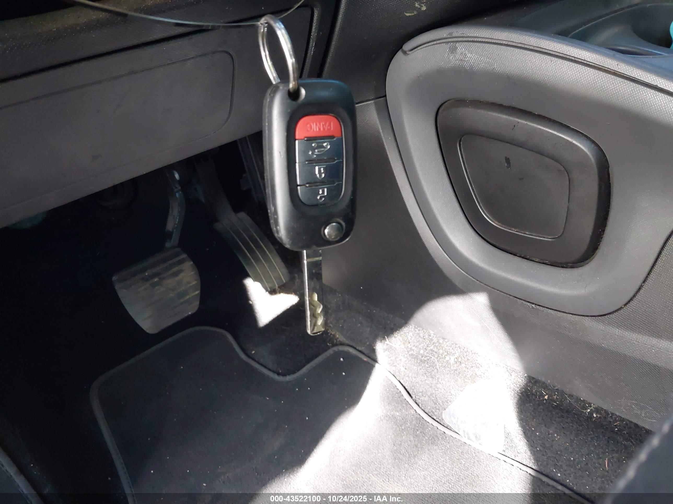 SMART FORTWO image 11