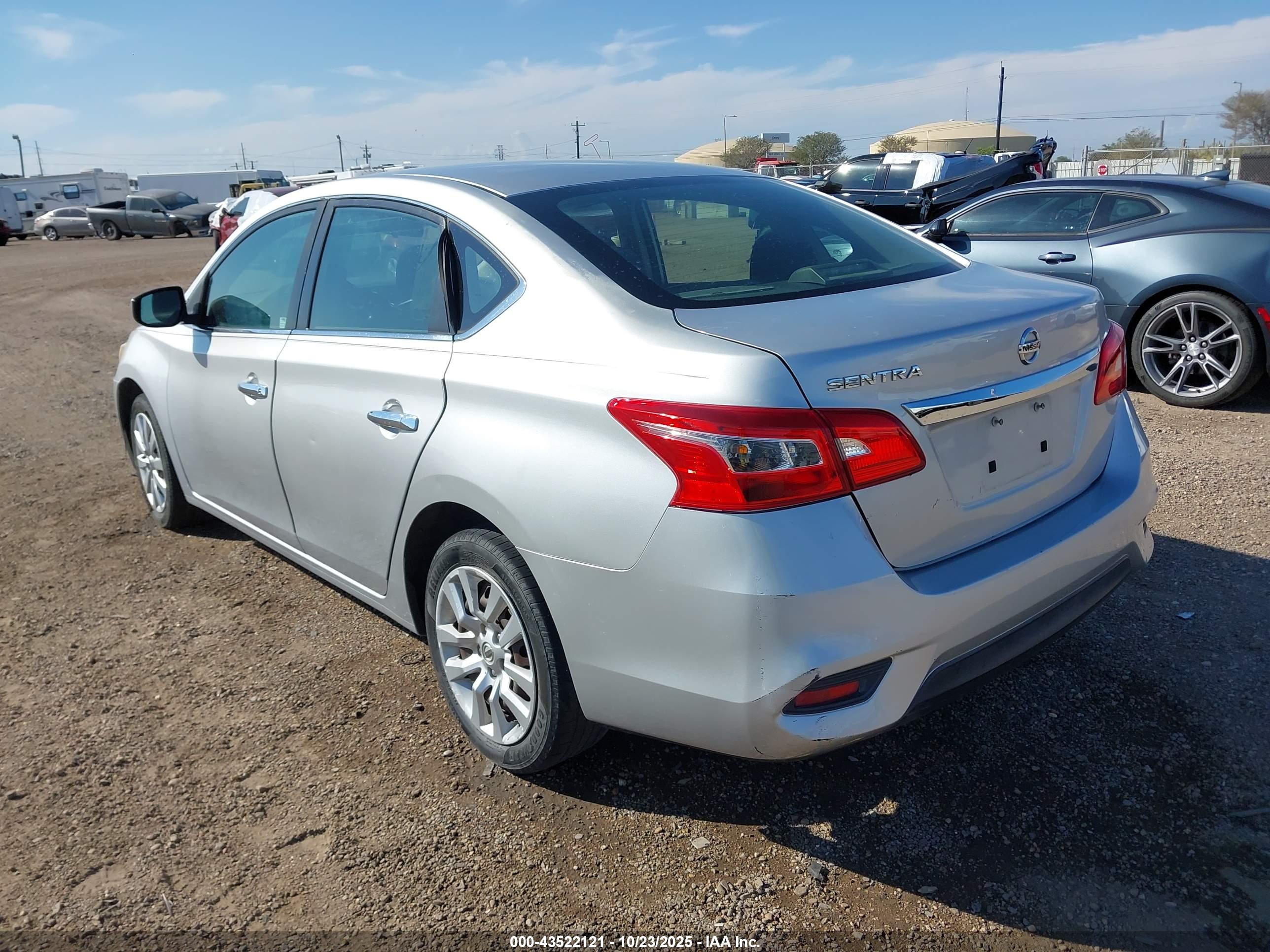 NISSAN SENTRA image 3