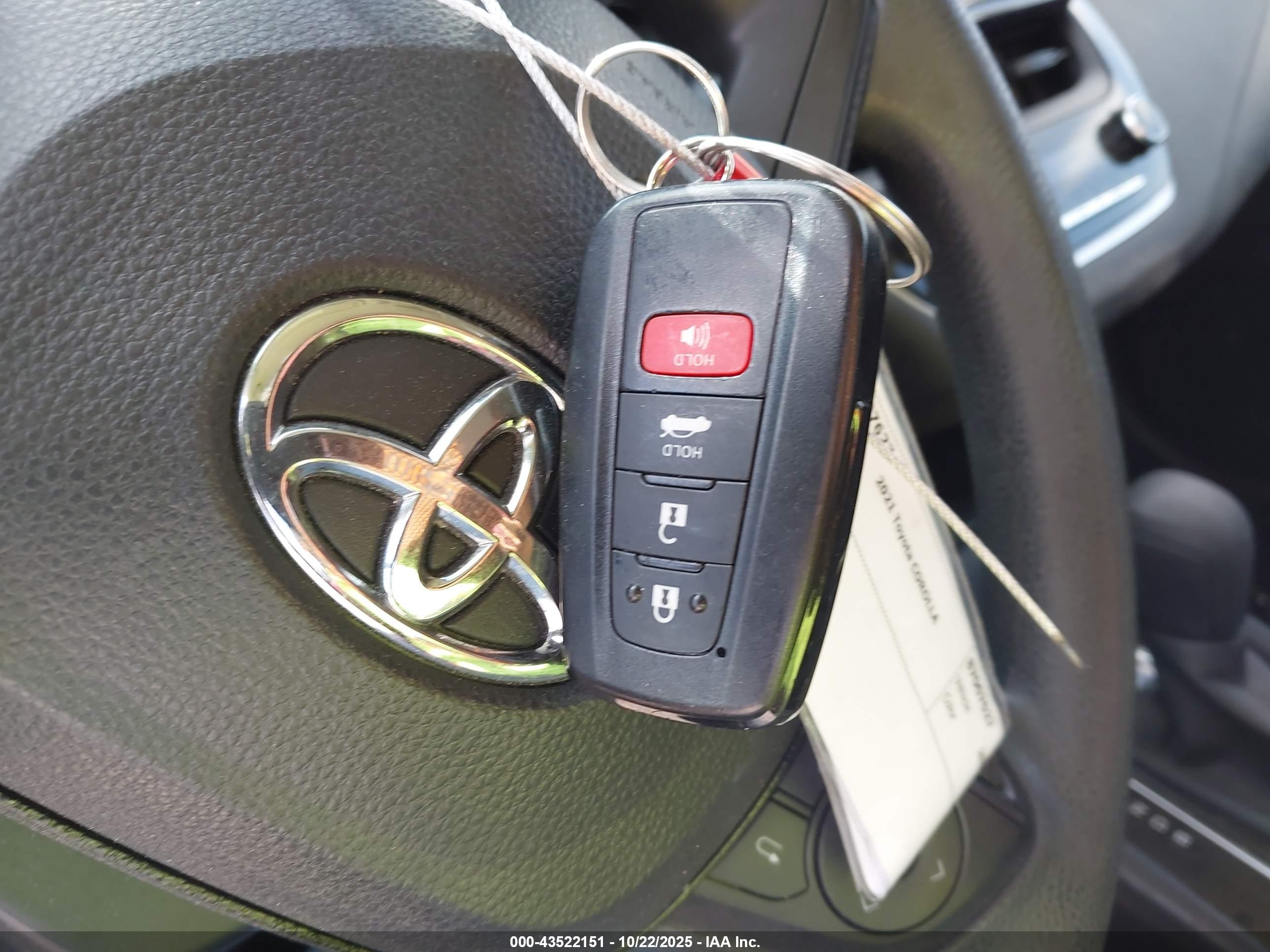 TOYOTA COROLLA image 11