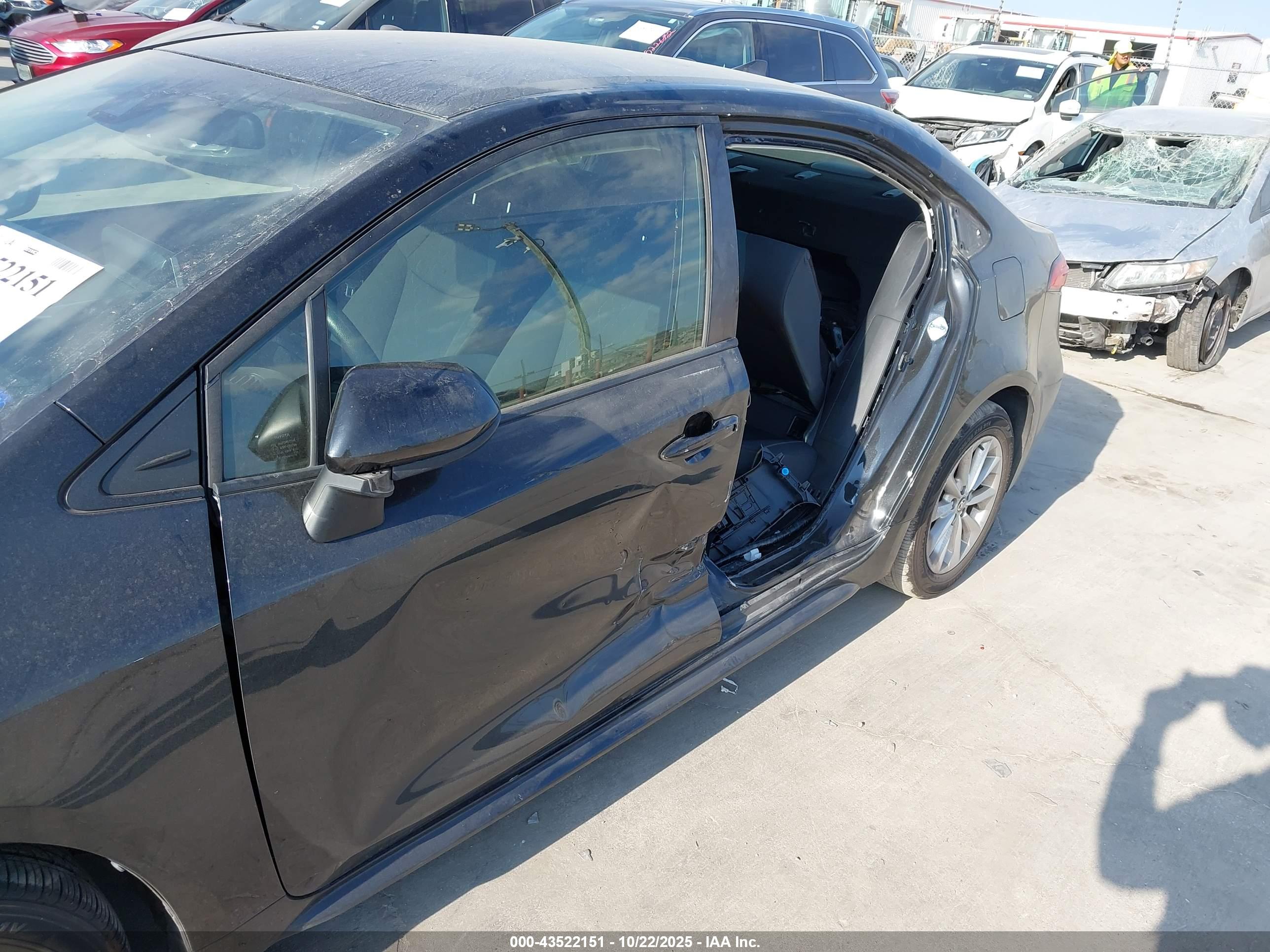 TOYOTA COROLLA image 6