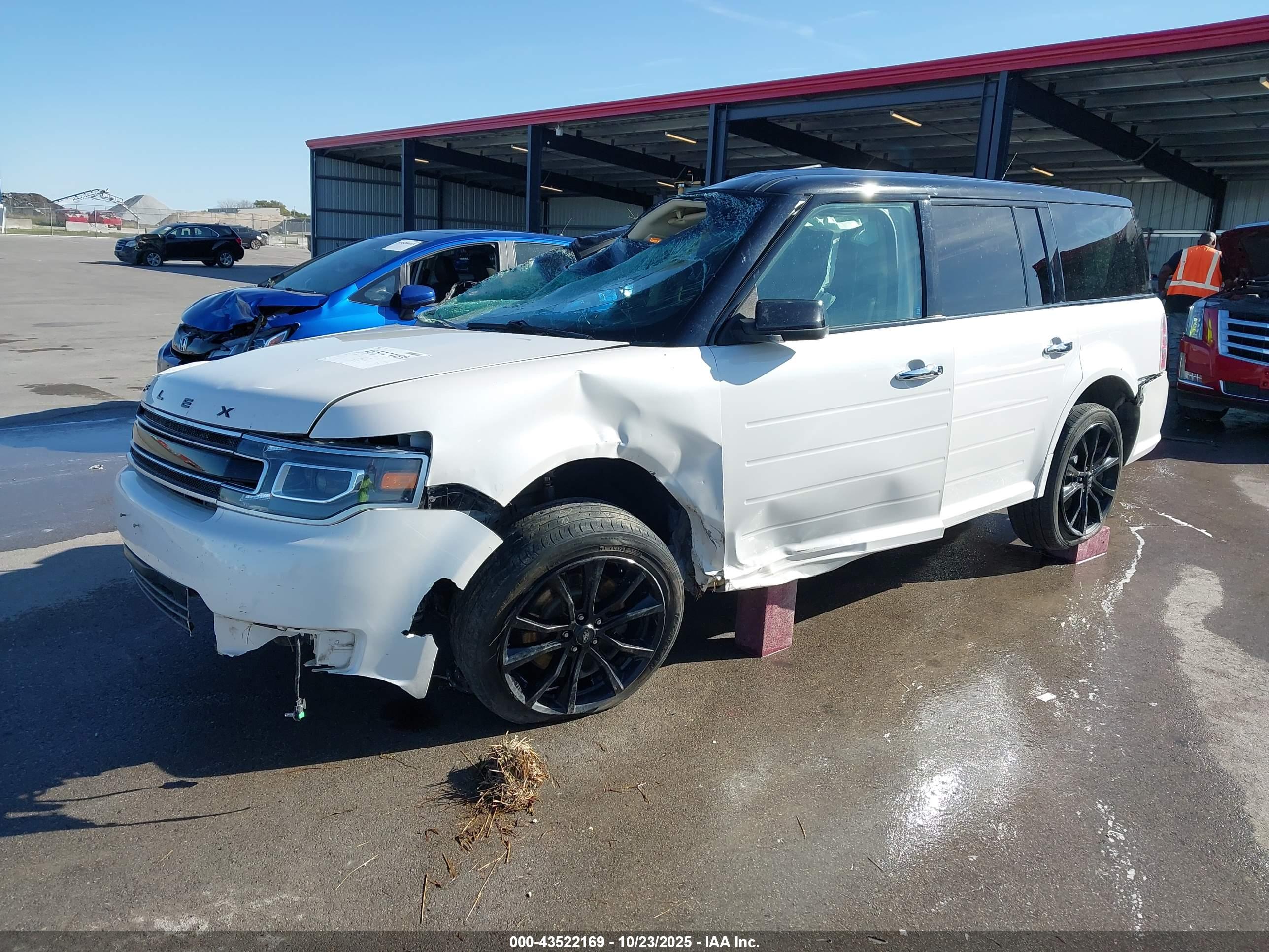 FORD FLEX image 2