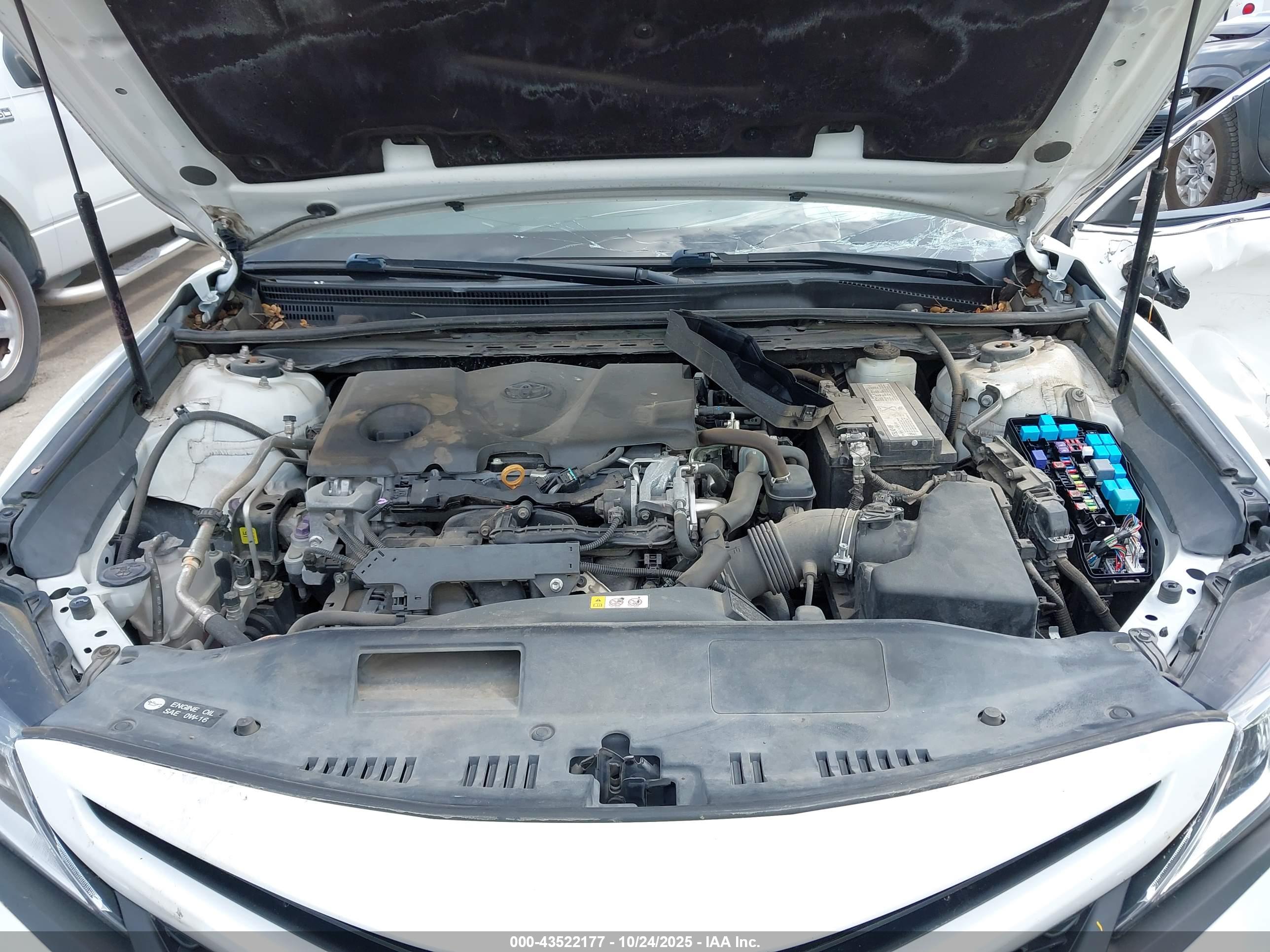 TOYOTA CAMRY image 10