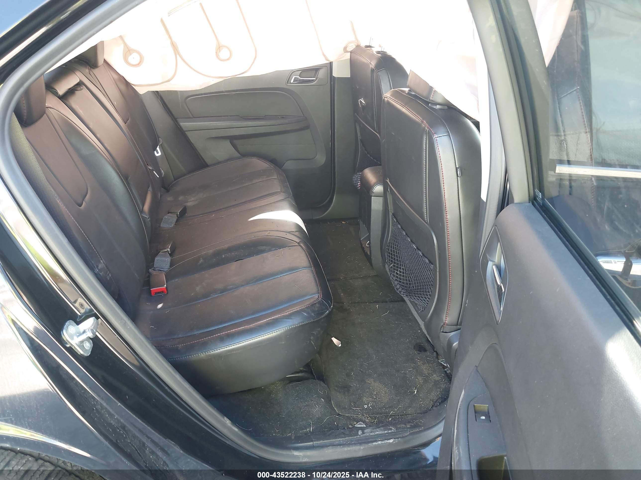 CHEVROLET EQUINOX image 8