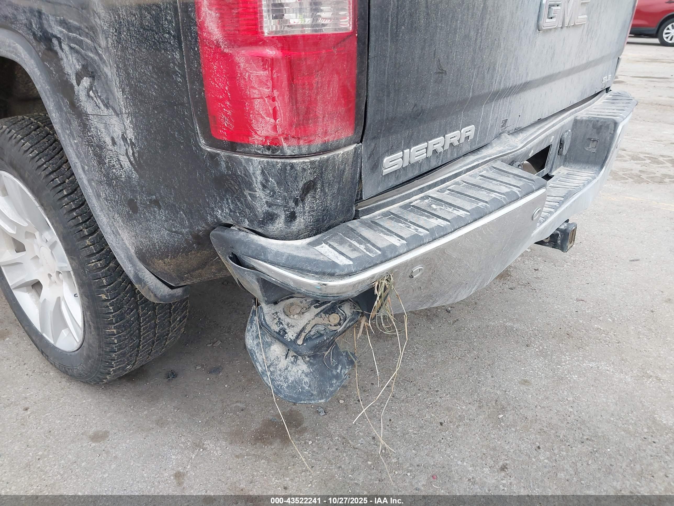 GMC SIERRA image 6