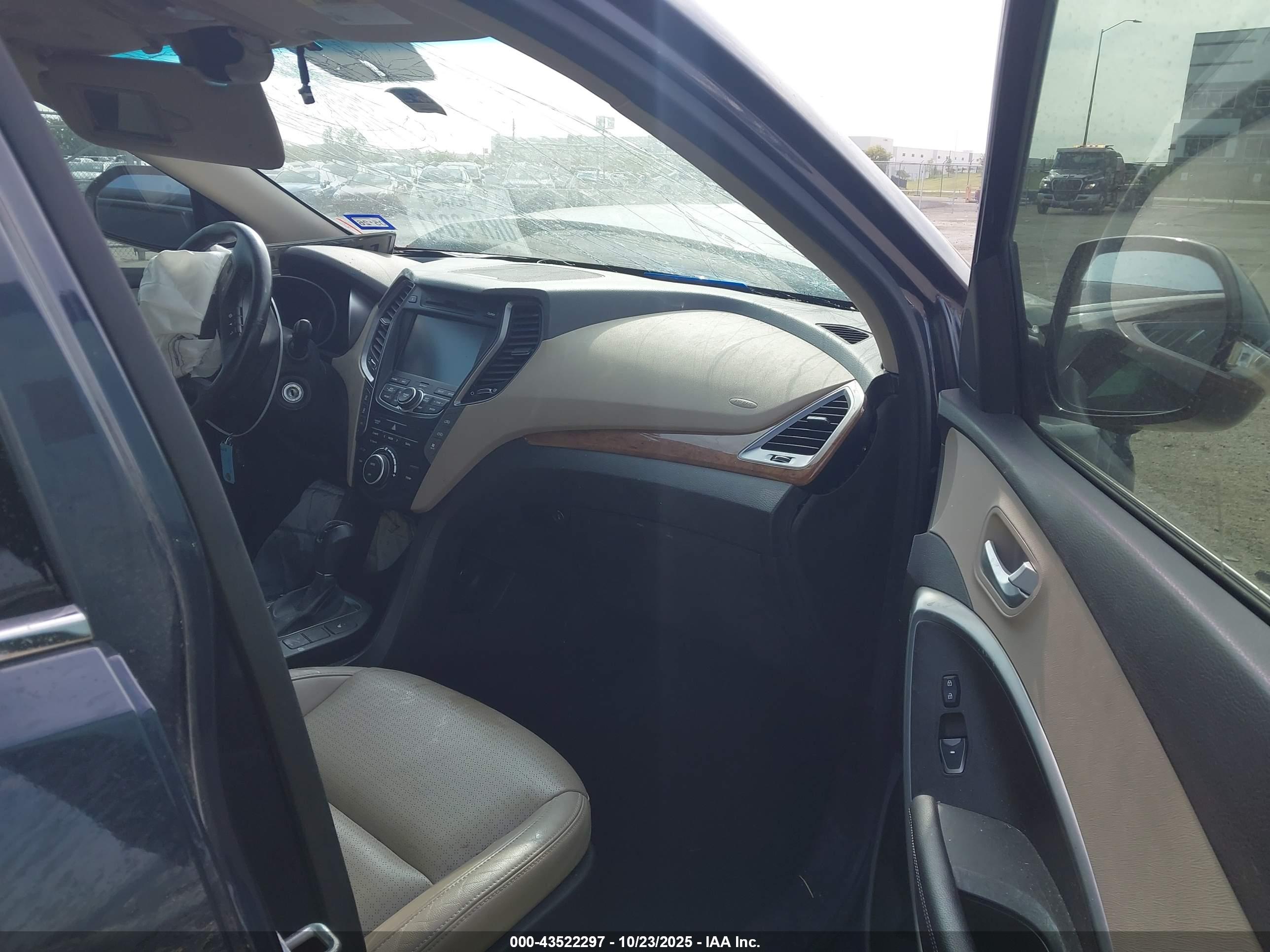 HYUNDAI SANTA image 5