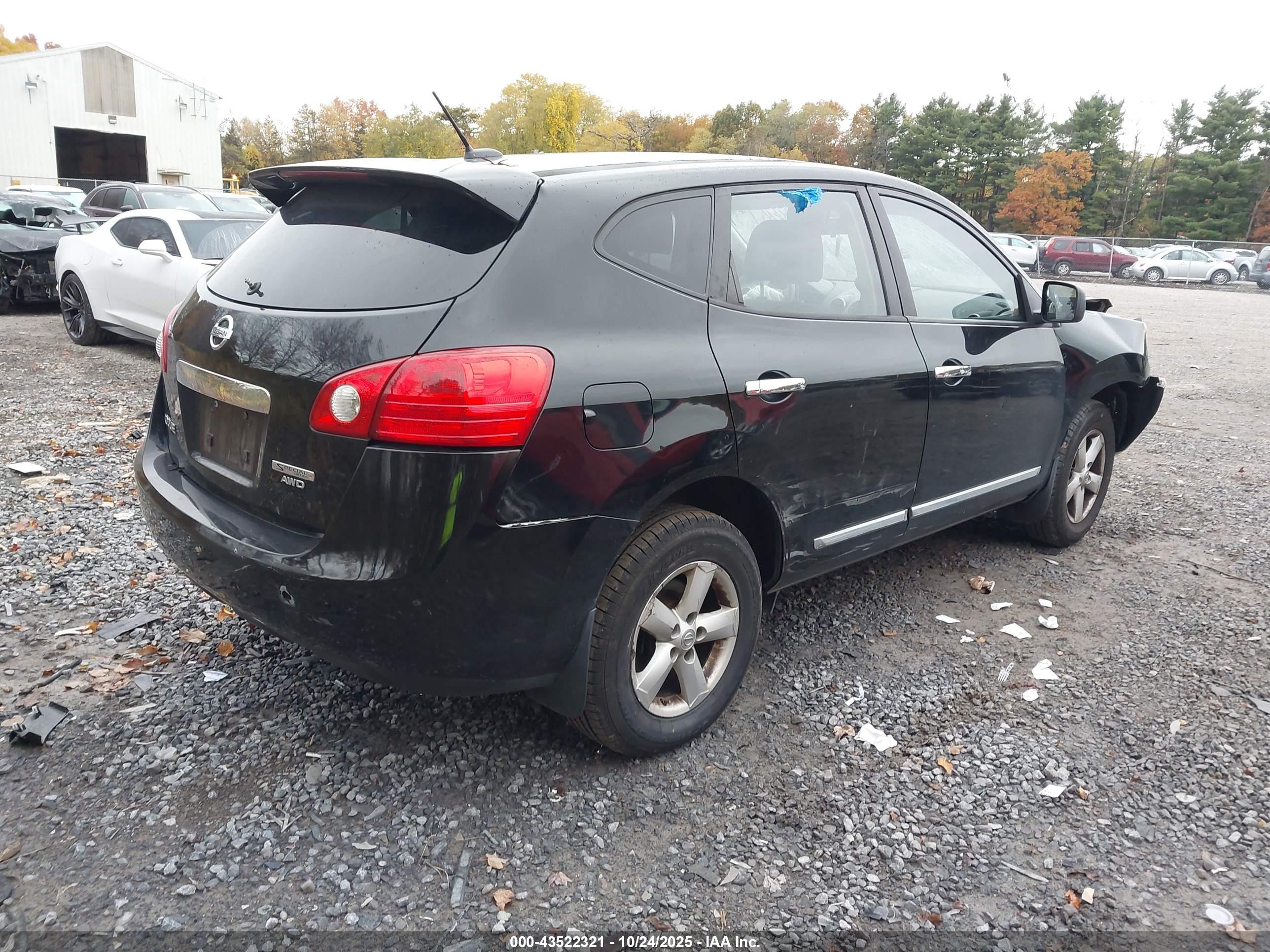 NISSAN ROGUE image 4